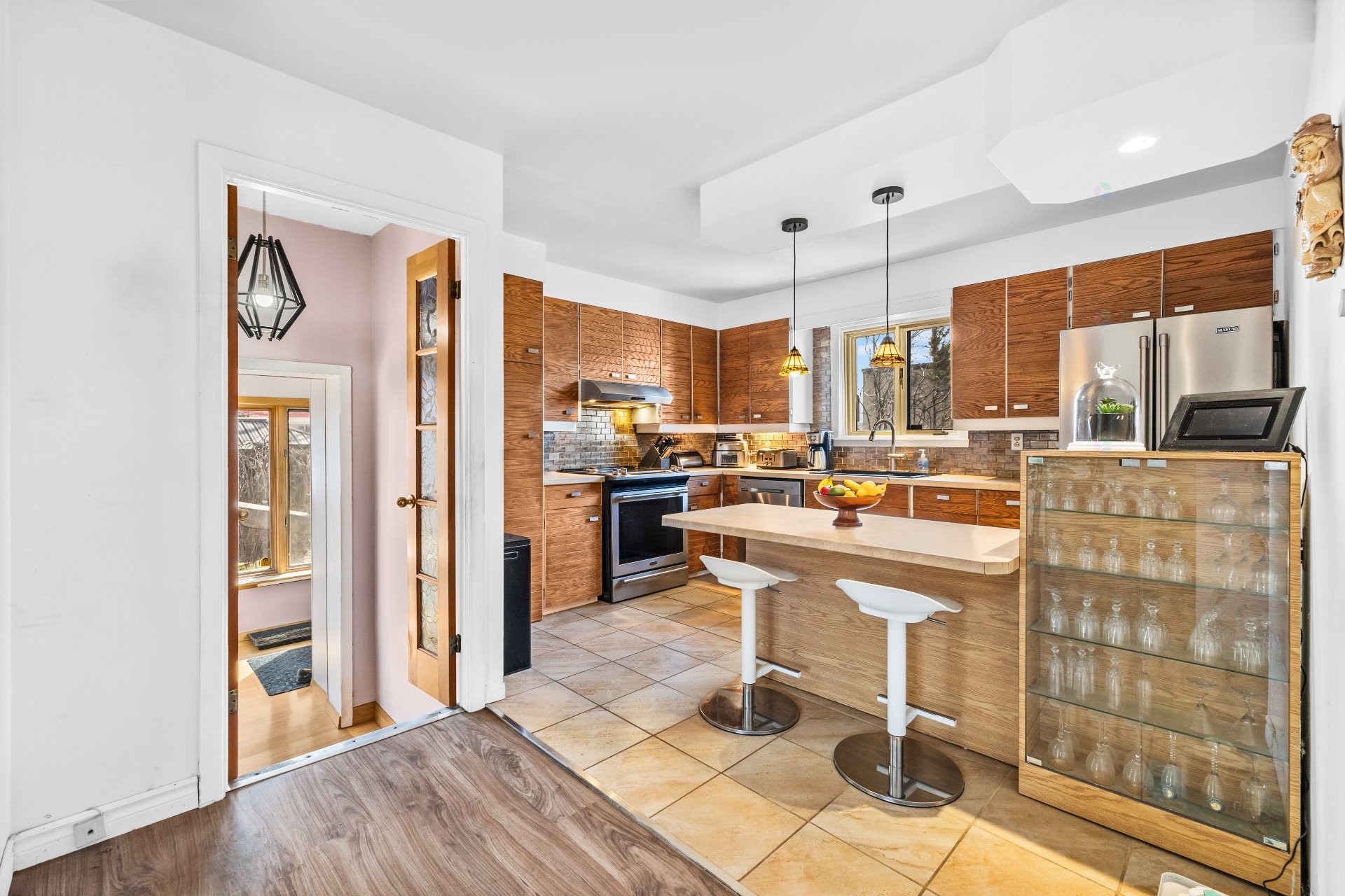 









1520


Rue Verchères

,
Longueuil (Le Vieux-Longueuil),




QC
J4K2Z7

