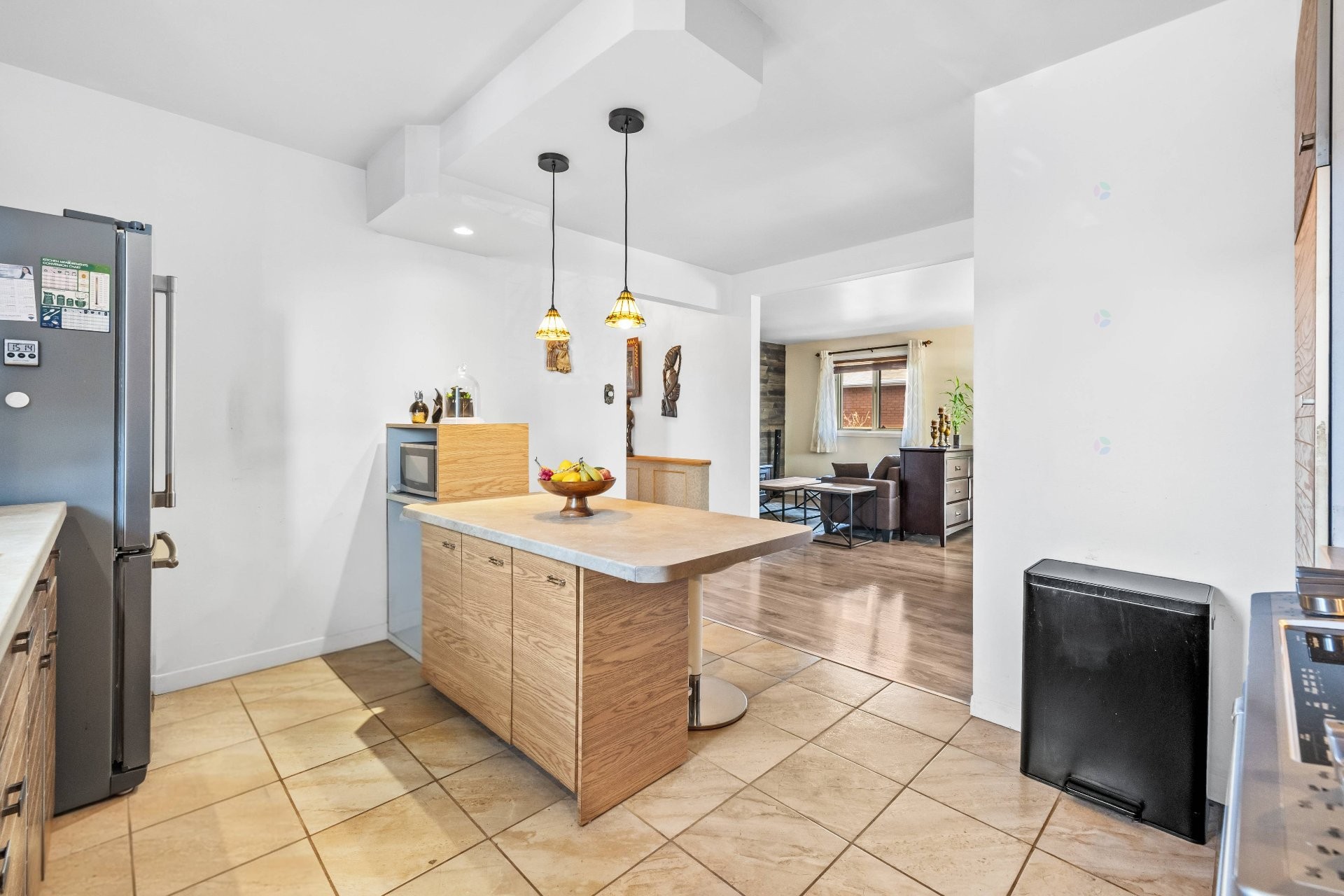 









1520


Rue Verchères

,
Longueuil (Le Vieux-Longueuil),




QC
J4K2Z7

