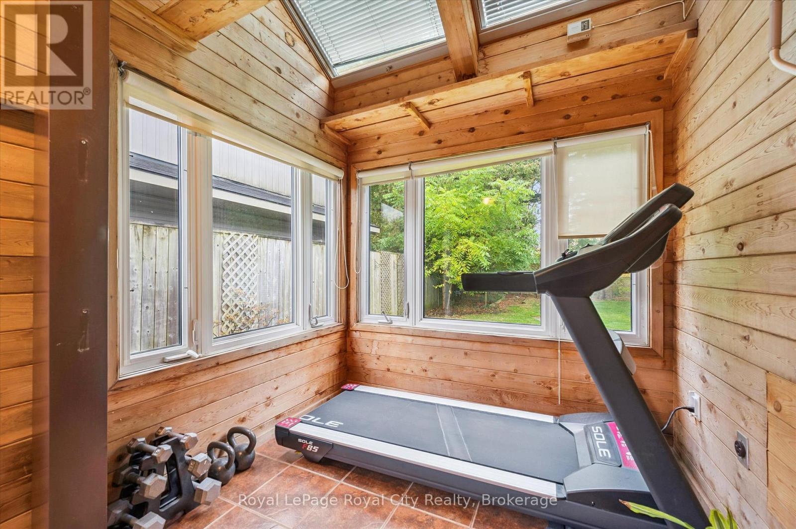 












6548 BEATTY LINE N

,
Centre Wellington (Fergus),




Ontario
N1M2W3

