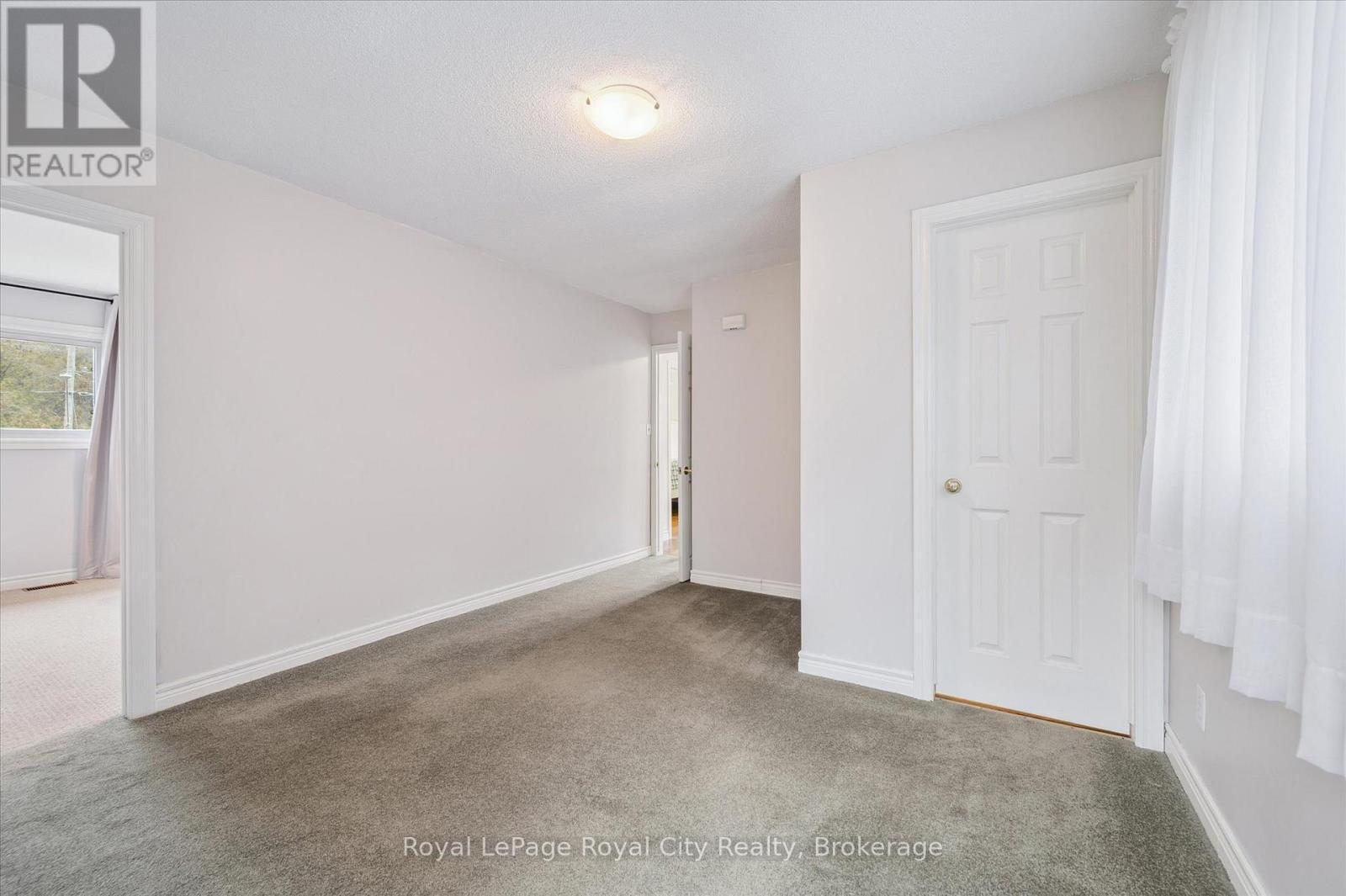 












6548 BEATTY LINE N

,
Centre Wellington (Fergus),




Ontario
N1M2W3

