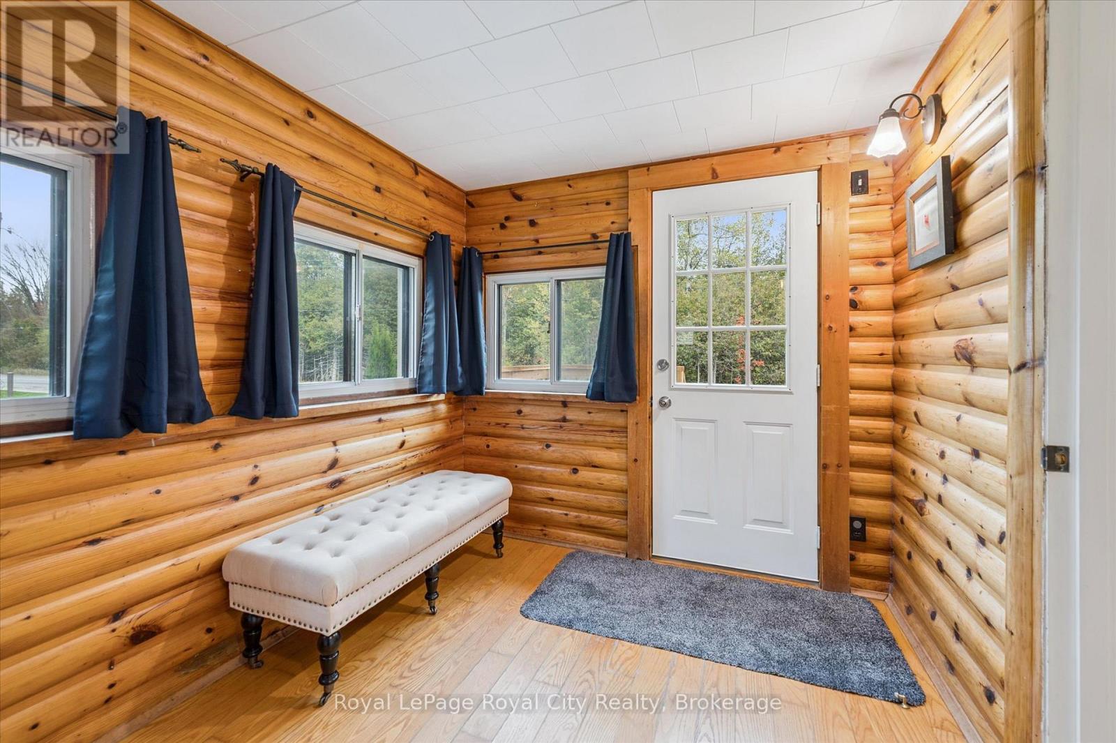 












6548 BEATTY LINE N

,
Centre Wellington (Fergus),




Ontario
N1M2W3

