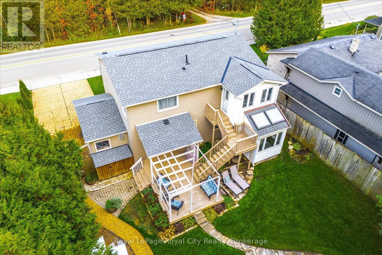 












6548 BEATTY LINE N

,
Centre Wellington (Fergus),




Ontario
N1M2W3

