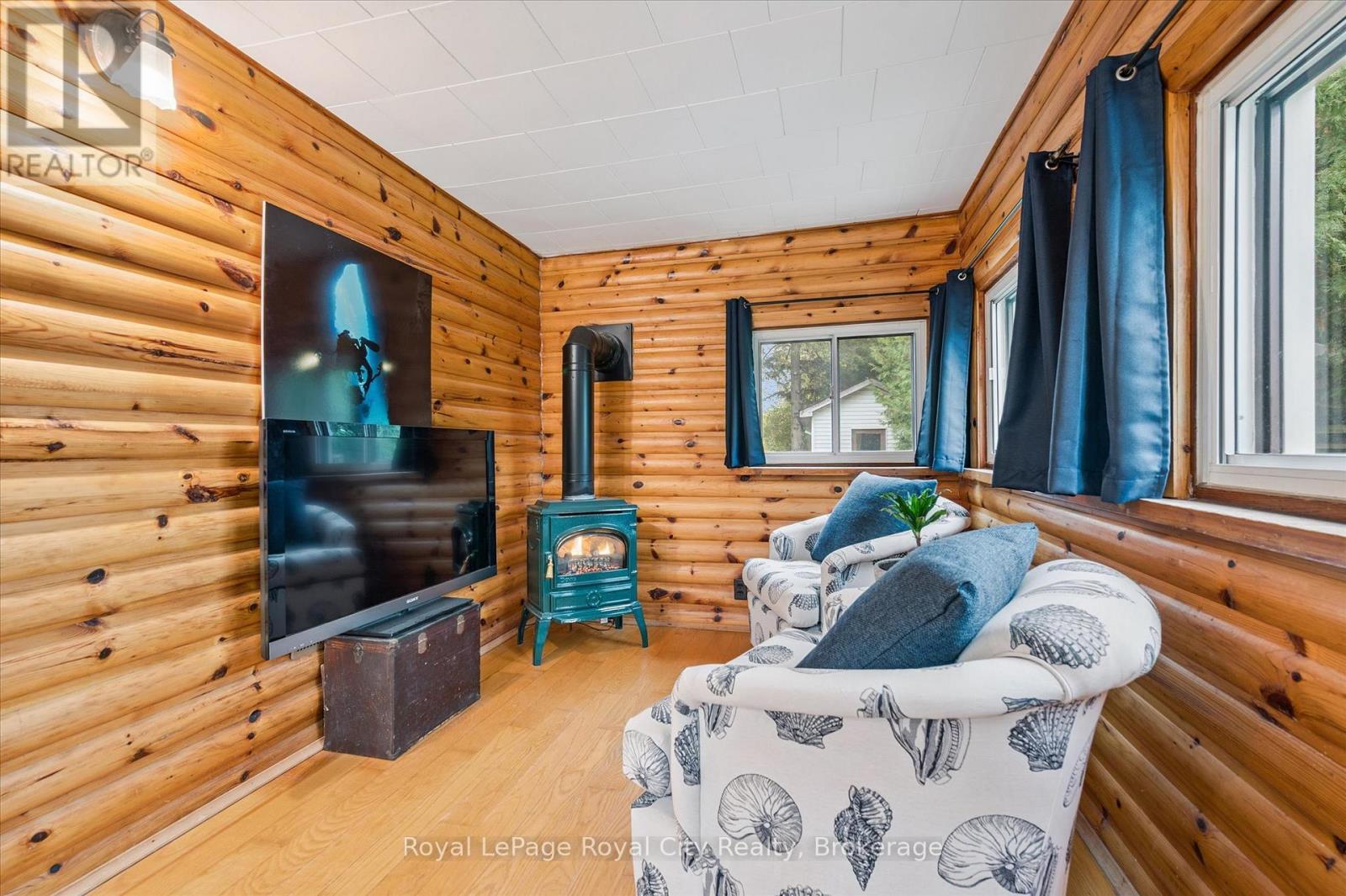 












6548 BEATTY LINE N

,
Centre Wellington (Fergus),




Ontario
N1M2W3

