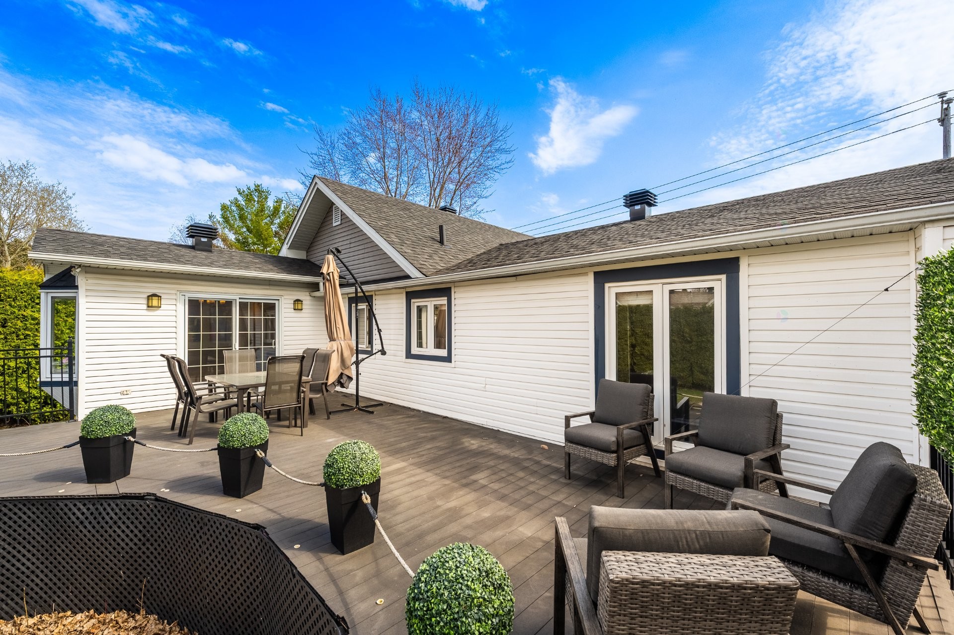 









179


Rue Mailloux

,
Saint-Jean-sur-Richelieu,




QC
J2W1N9


