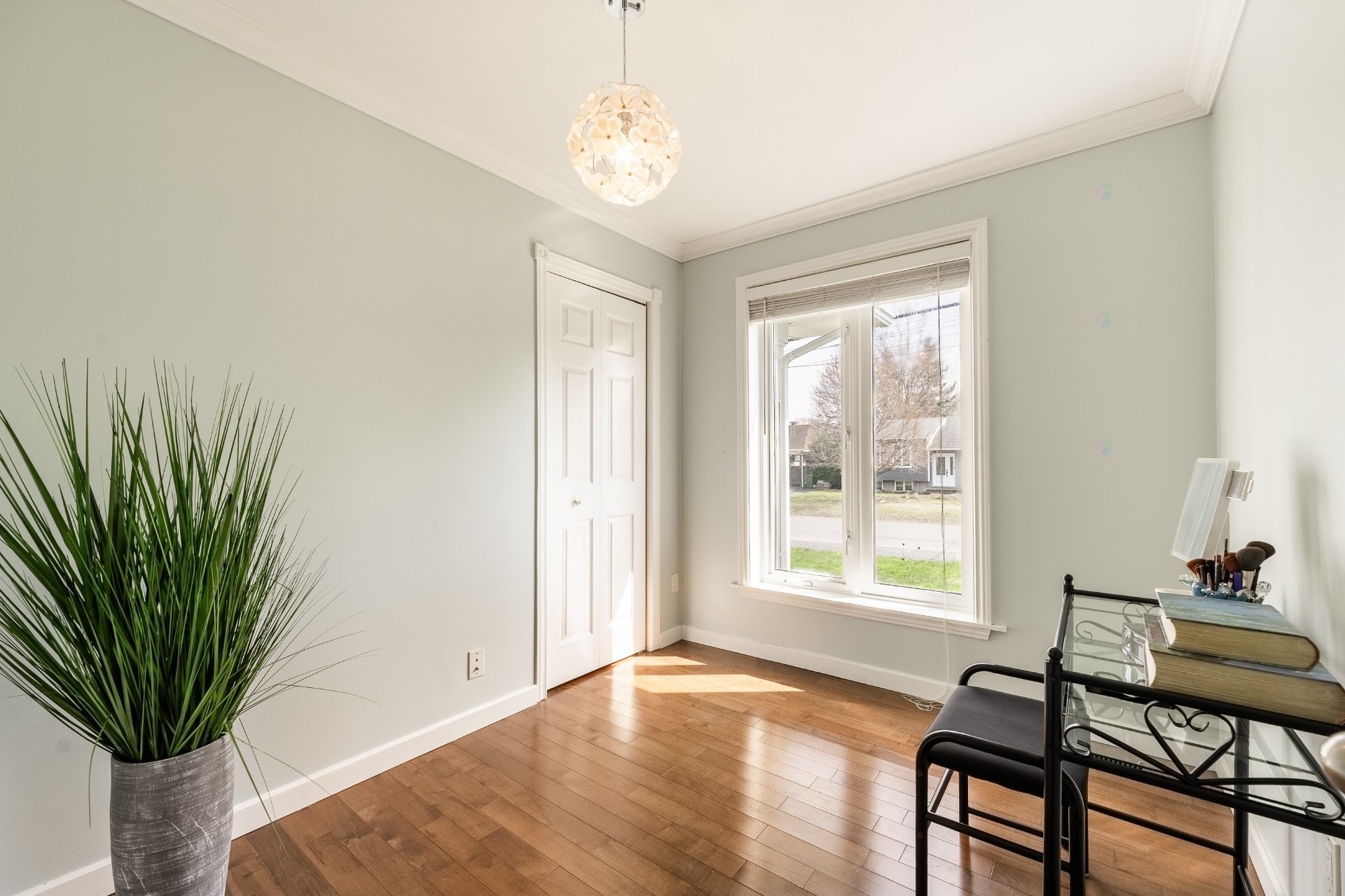 









179


Rue Mailloux

,
Saint-Jean-sur-Richelieu,




QC
J2W1N9

