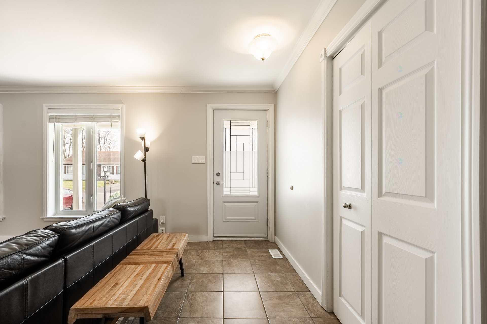 









179


Rue Mailloux

,
Saint-Jean-sur-Richelieu,




QC
J2W1N9

