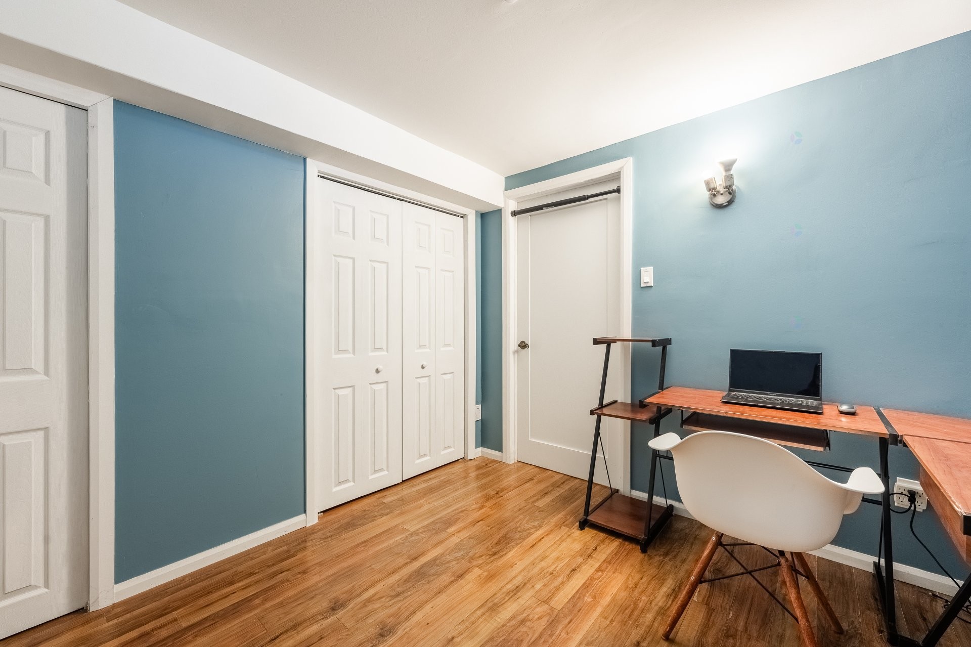 









179


Rue Mailloux

,
Saint-Jean-sur-Richelieu,




QC
J2W1N9

