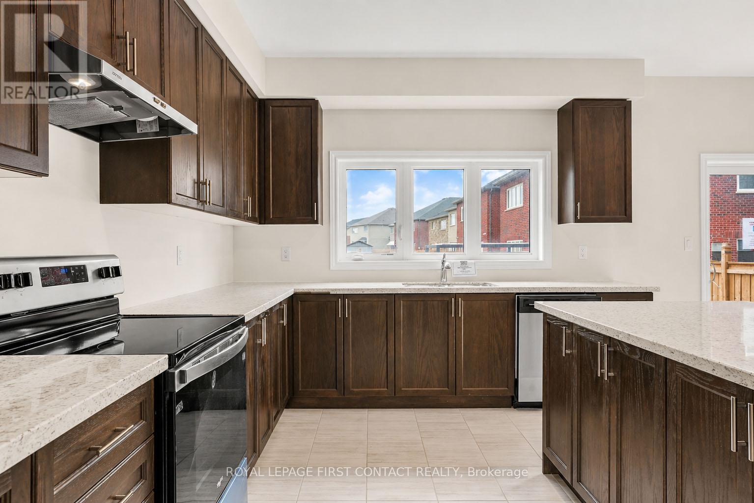 












1080 WICKHAM ROAD

,
Innisfil,




Ontario
L9S0P8


