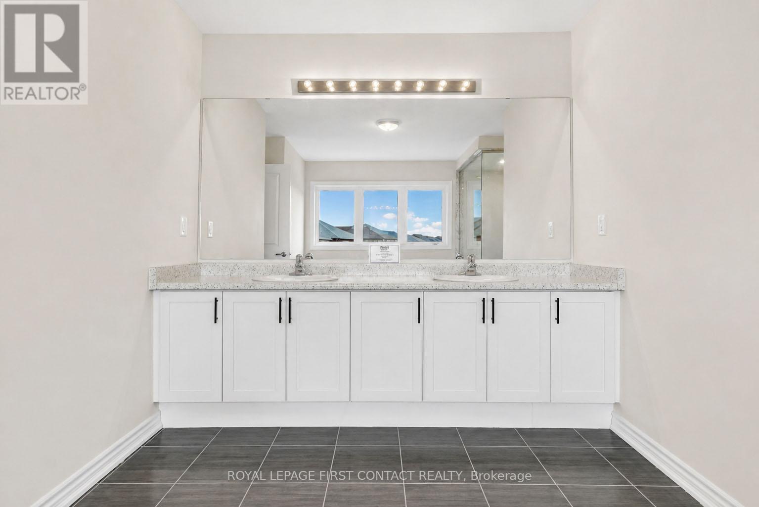 












1080 WICKHAM ROAD

,
Innisfil,




Ontario
L9S0P8

