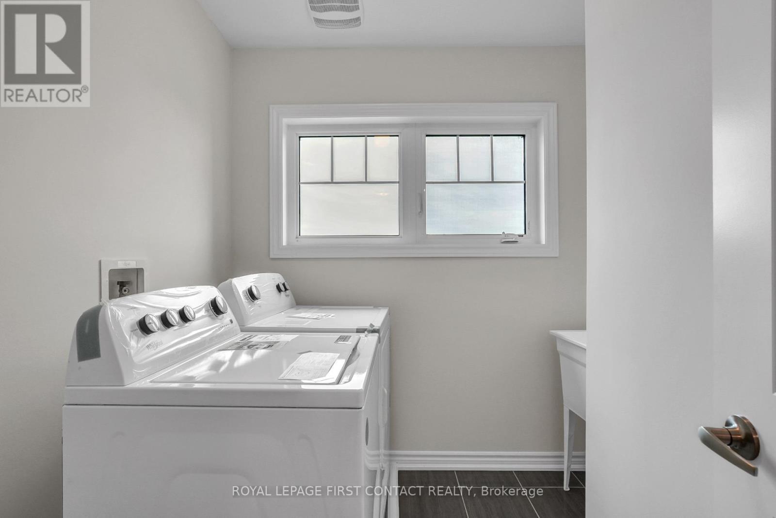 












1080 WICKHAM ROAD

,
Innisfil,




Ontario
L9S0P8

