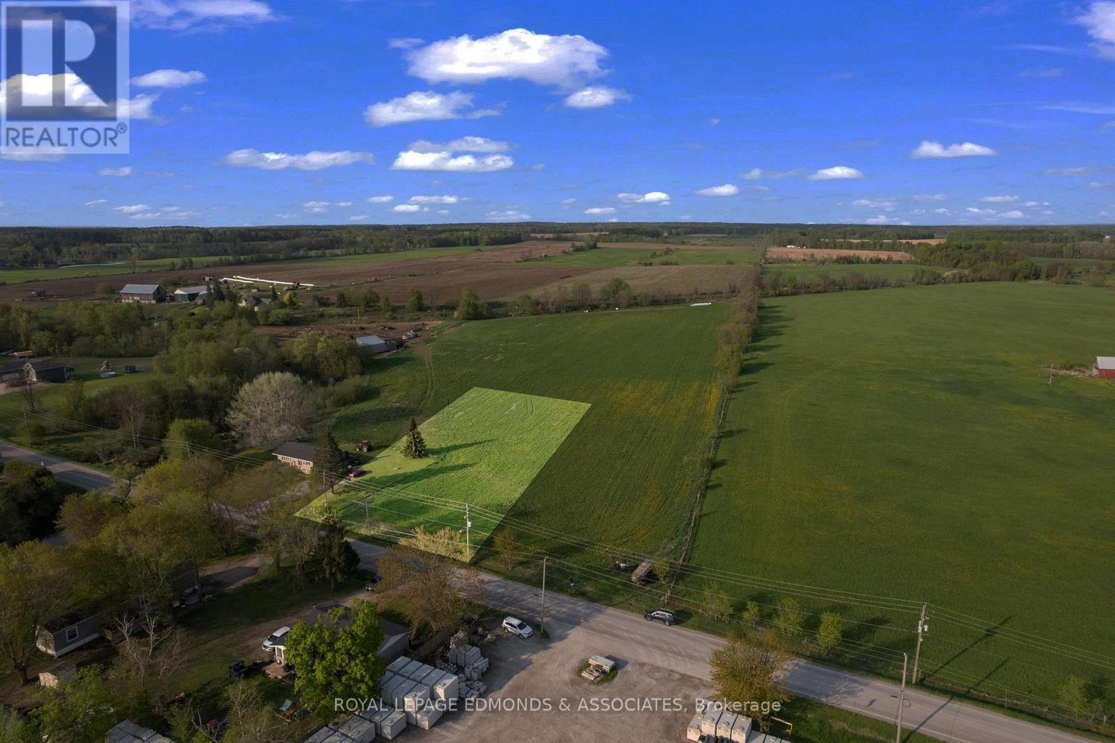 












17 ANDERSON DRIVE

,
Whitewater Region,







Ontario
K0J1C0

