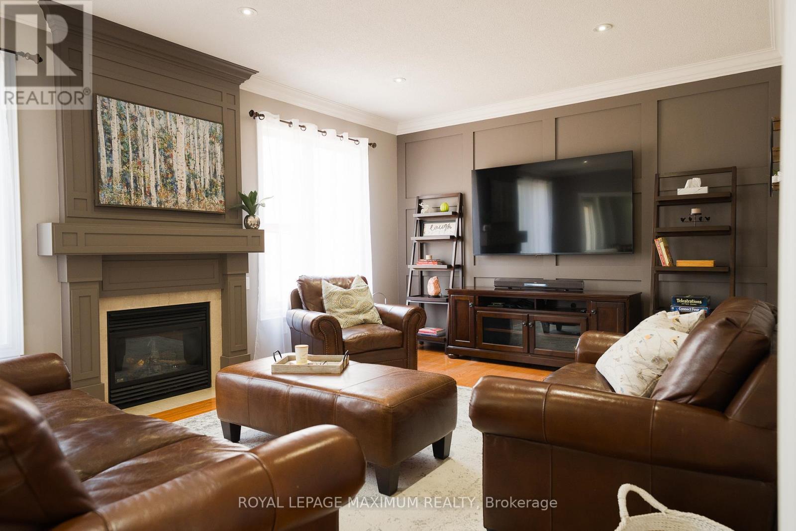 












89 SILVERVALLEY DRIVE

,
Caledon,




Ontario
L7E2Z1

