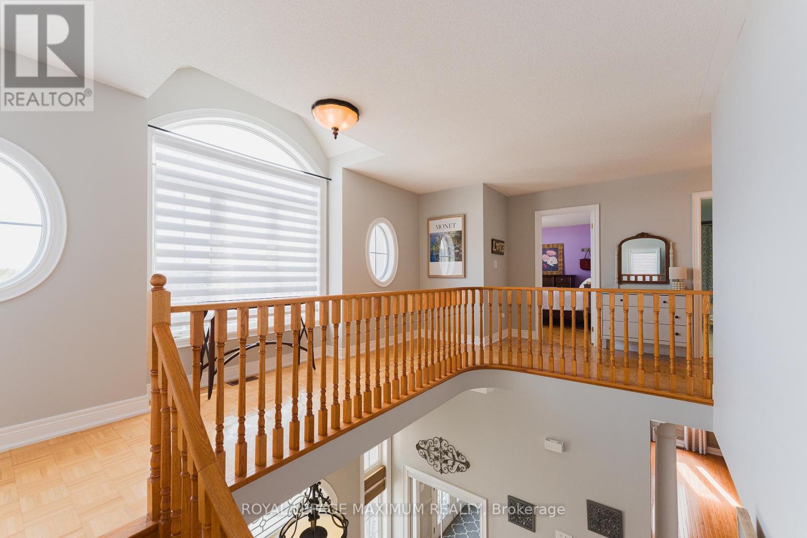 












89 SILVERVALLEY DRIVE

,
Caledon,




Ontario
L7E2Z1

