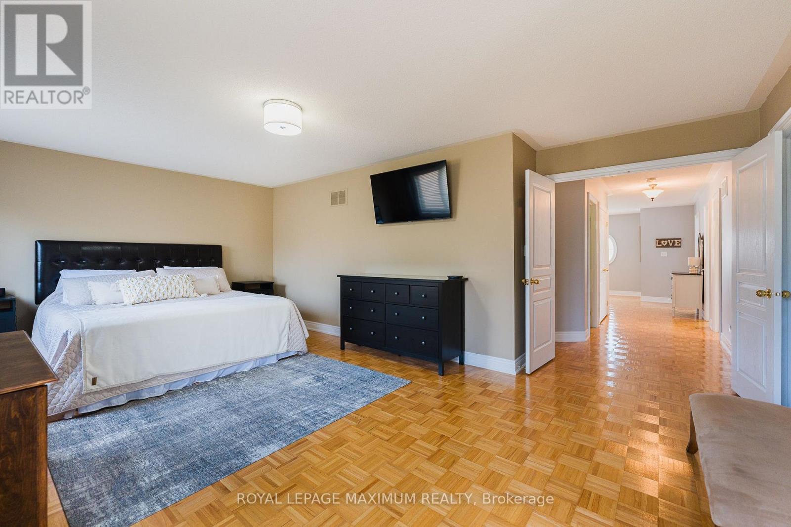 












89 SILVERVALLEY DRIVE

,
Caledon,




Ontario
L7E2Z1

