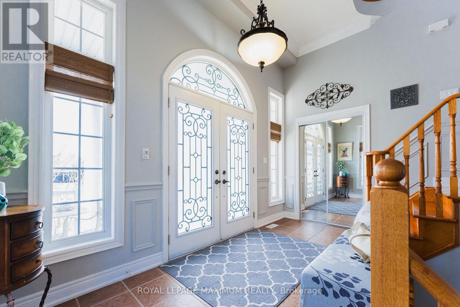 












89 SILVERVALLEY DRIVE

,
Caledon,




Ontario
L7E2Z1

