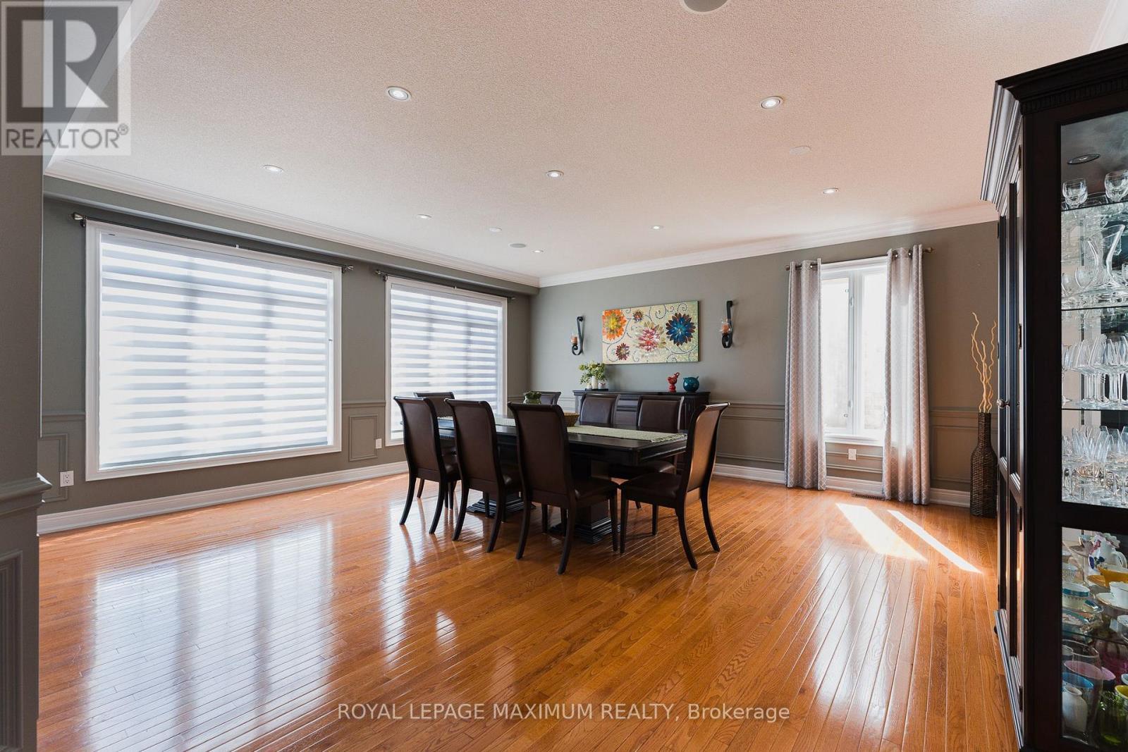 












89 SILVERVALLEY DRIVE

,
Caledon,




Ontario
L7E2Z1

