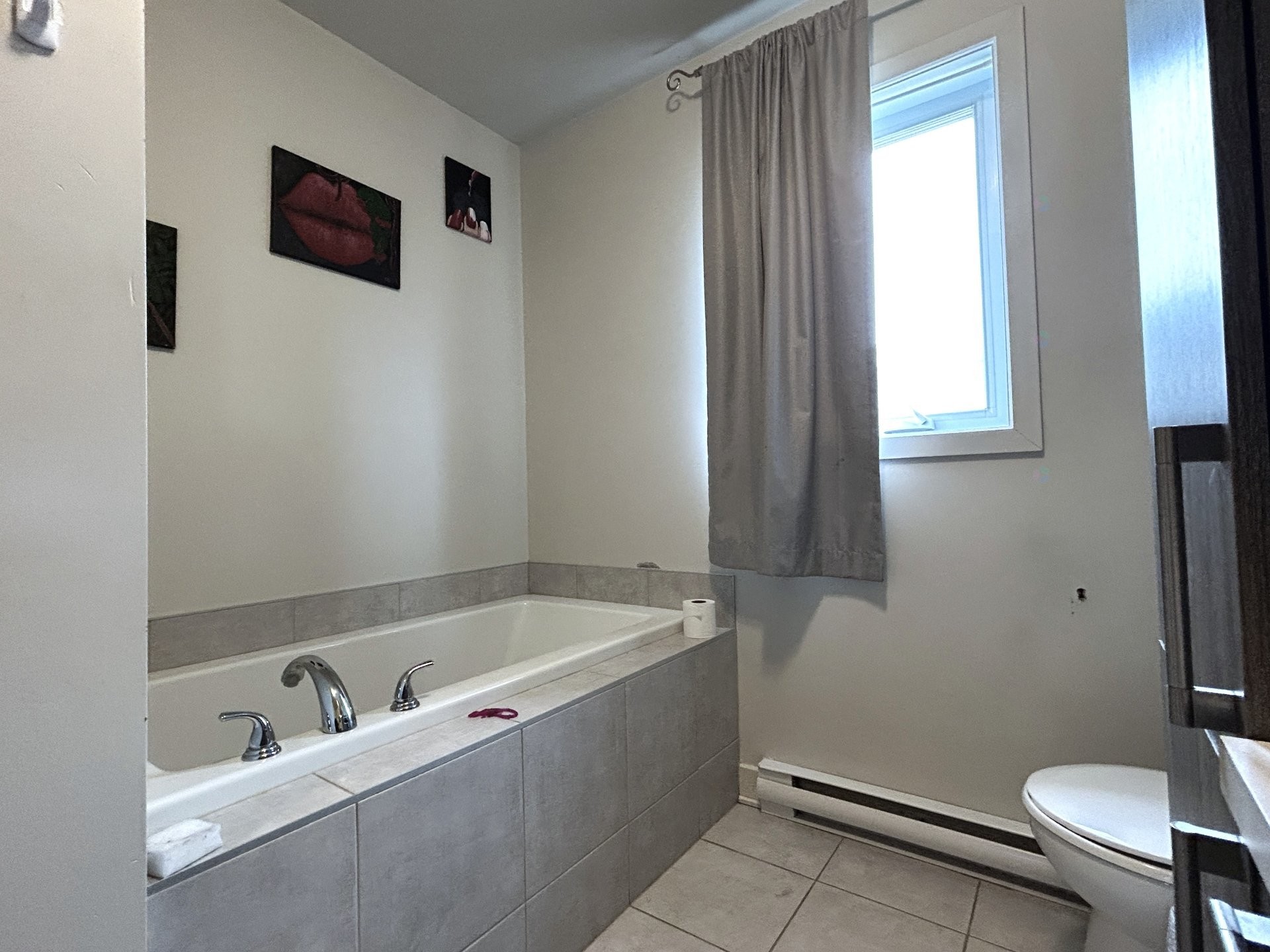 









969Z

 - 971Z


Rue du Faubourg

,
Saint-Jérôme,




QC
J5L0H9

