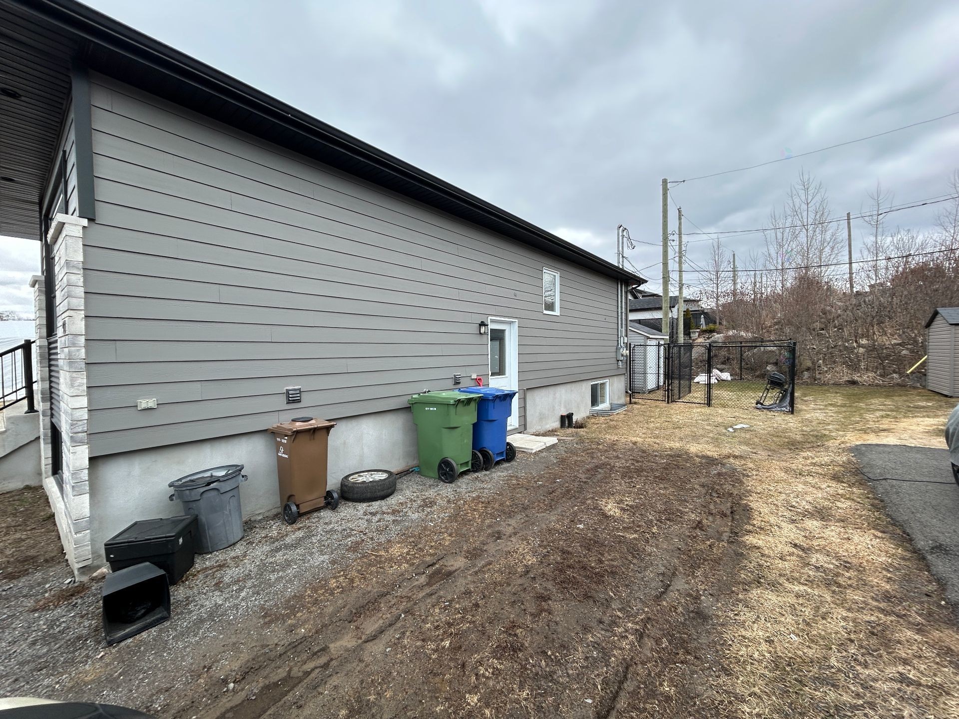 









969Z

 - 971Z


Rue du Faubourg

,
Saint-Jérôme,




QC
J5L0H9

