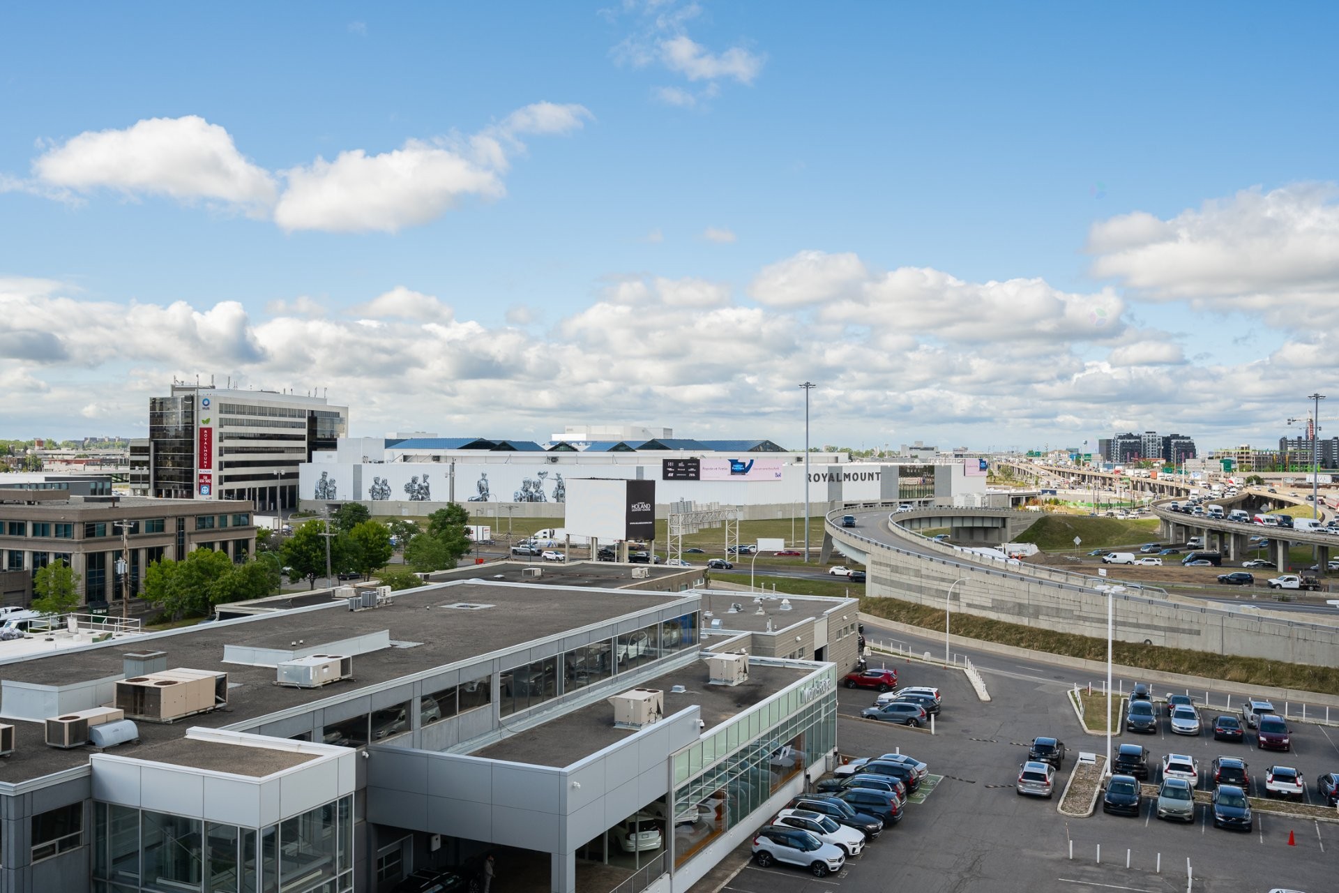 









2335


Ch. Manella

, 706,
Mont-Royal,




QC
H4P0B3

