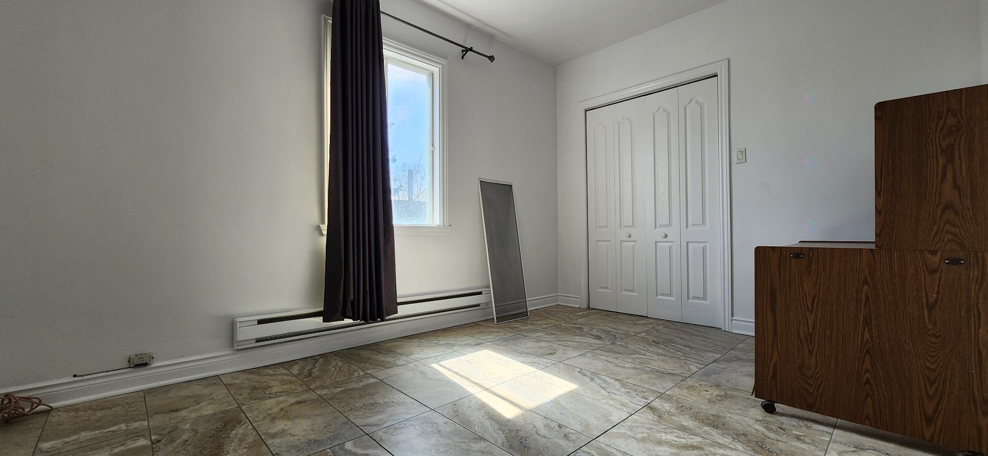 









7172


Boul. Pie-IX

,
Montréal (Villeray/Saint-Michel/Parc-Extension),




QC
H2A2G4

