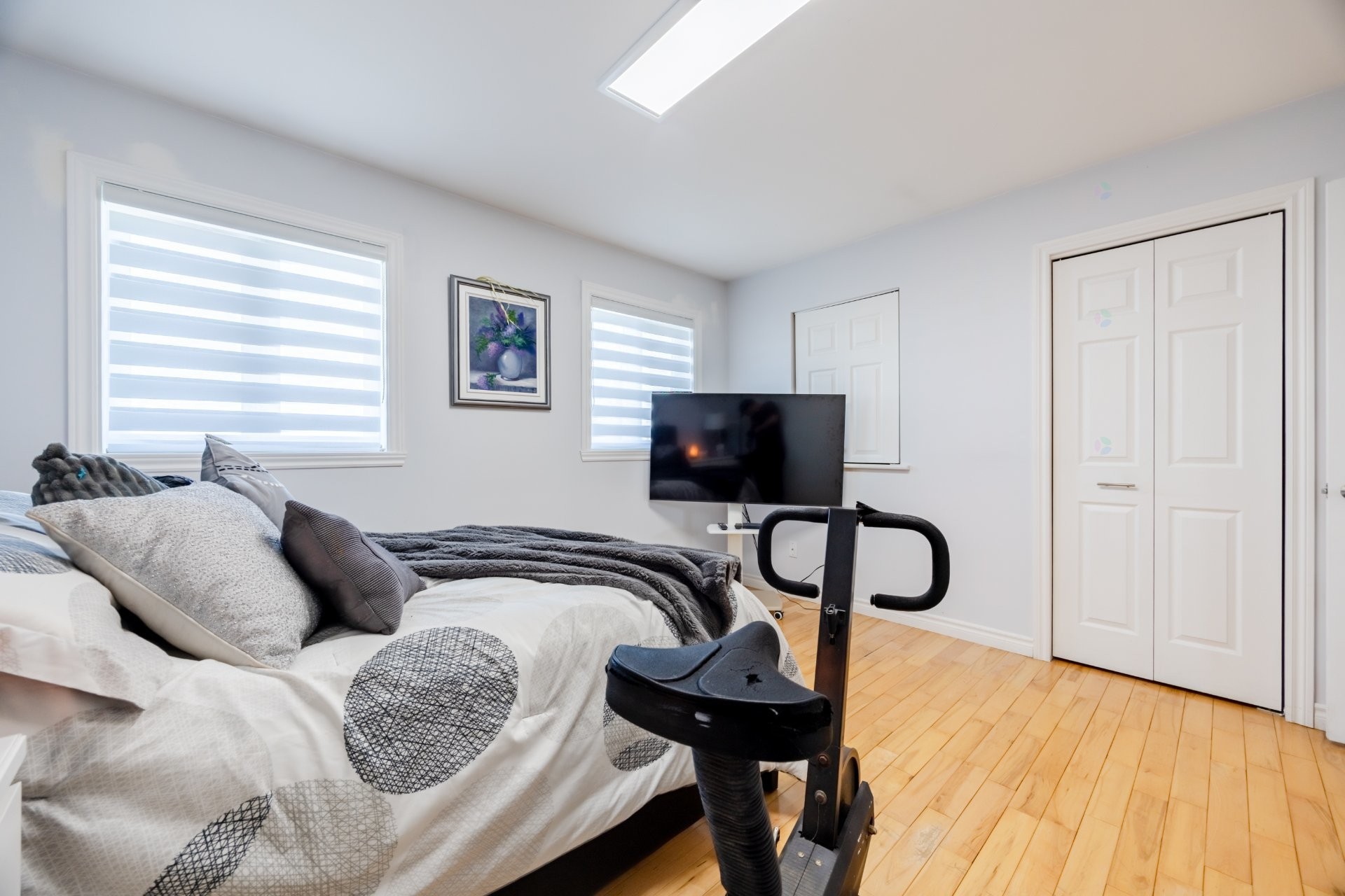 









5615


Av. Raoul

,
Longueuil (Saint-Hubert),




QC
J3Y7P2

