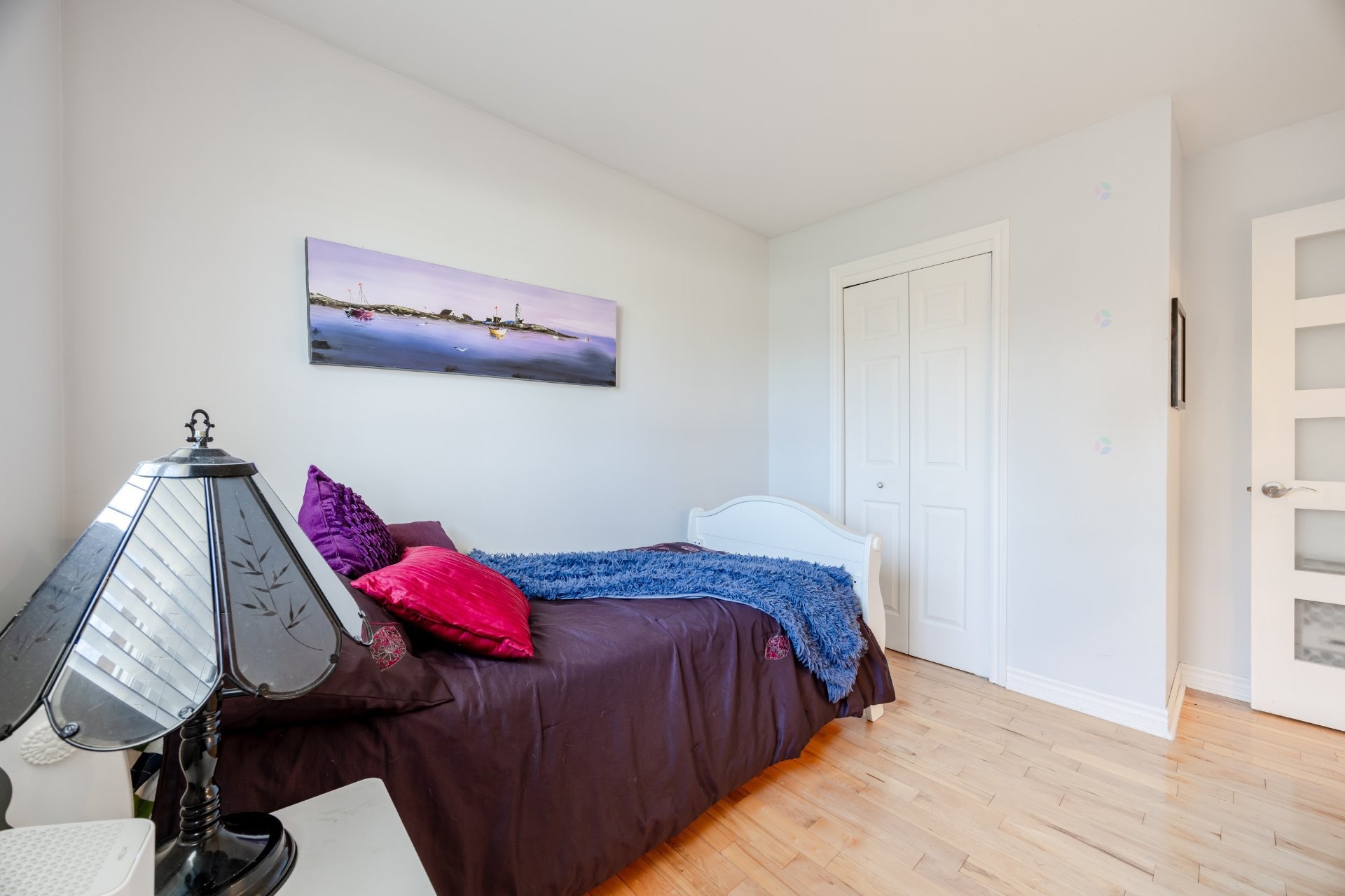 









5615


Av. Raoul

,
Longueuil (Saint-Hubert),




QC
J3Y7P2

