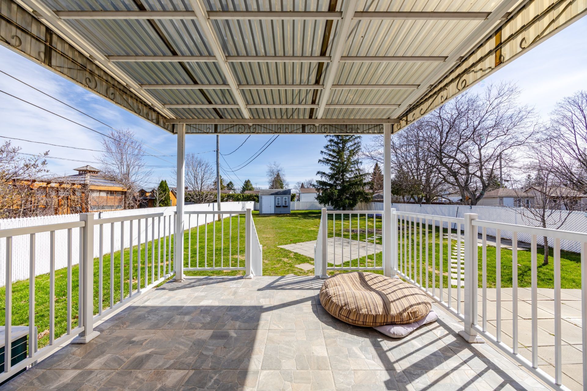 









5615


Av. Raoul

,
Longueuil (Saint-Hubert),




QC
J3Y7P2

