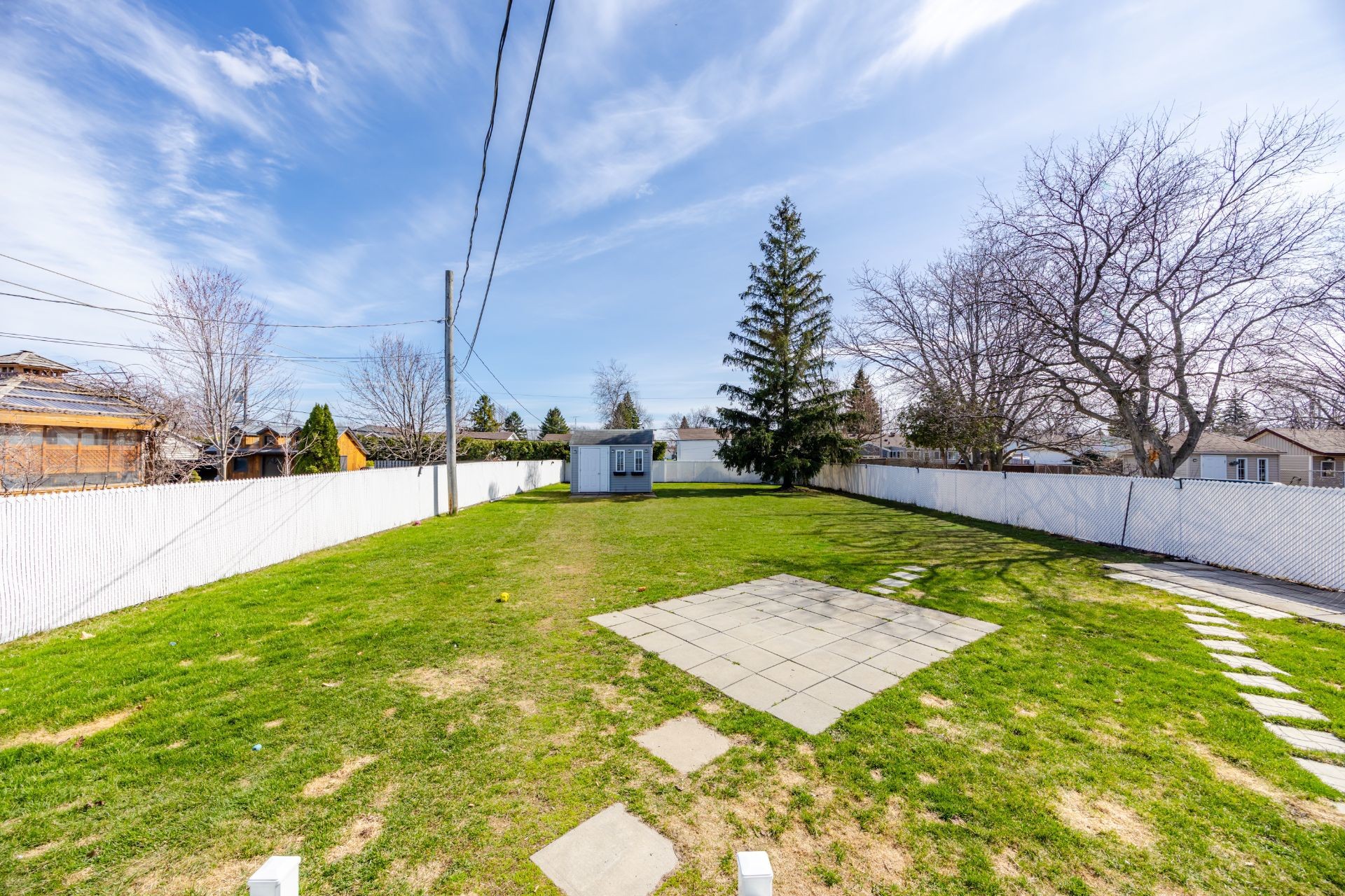 









5615


Av. Raoul

,
Longueuil (Saint-Hubert),




QC
J3Y7P2

