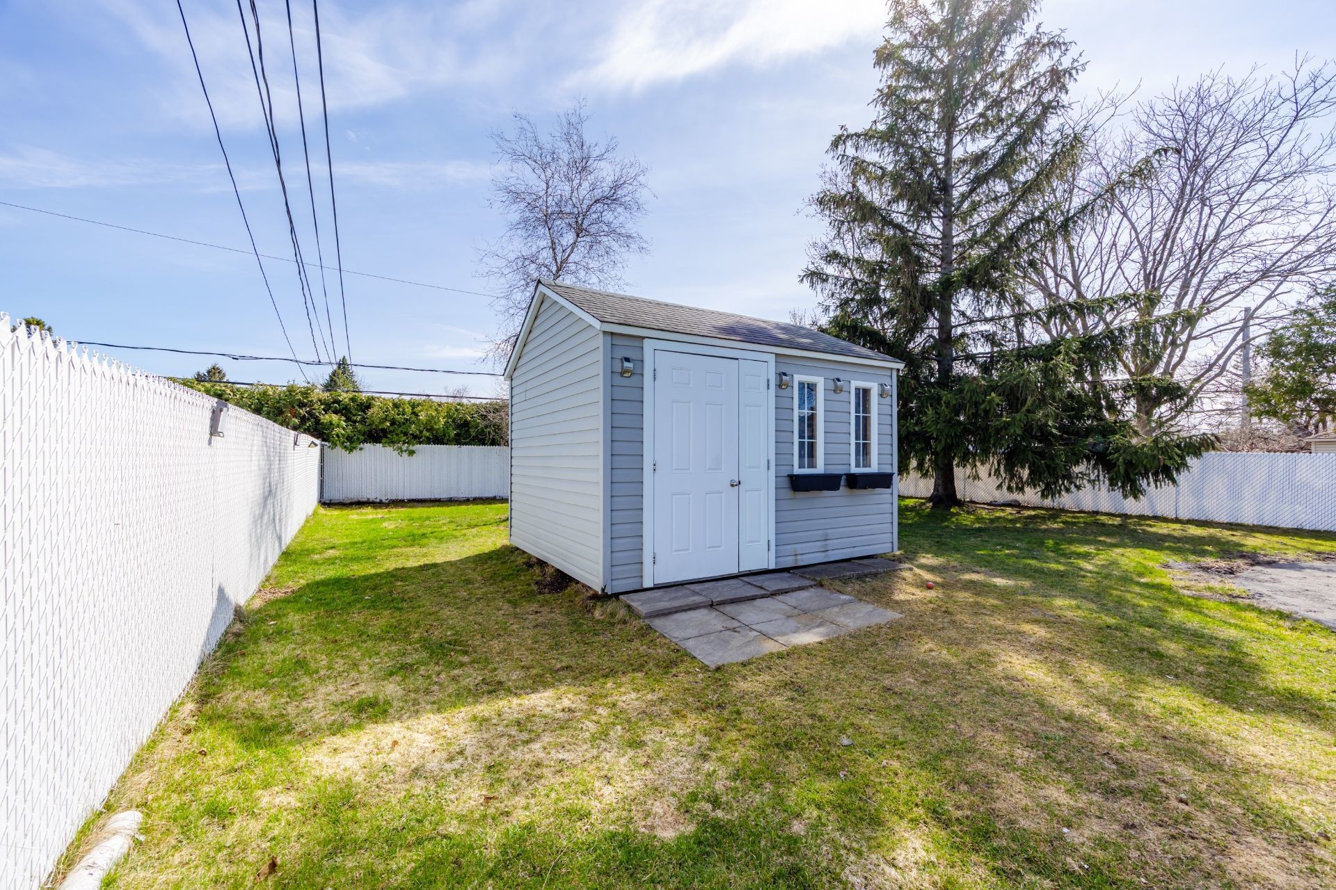 









5615


Av. Raoul

,
Longueuil (Saint-Hubert),




QC
J3Y7P2

