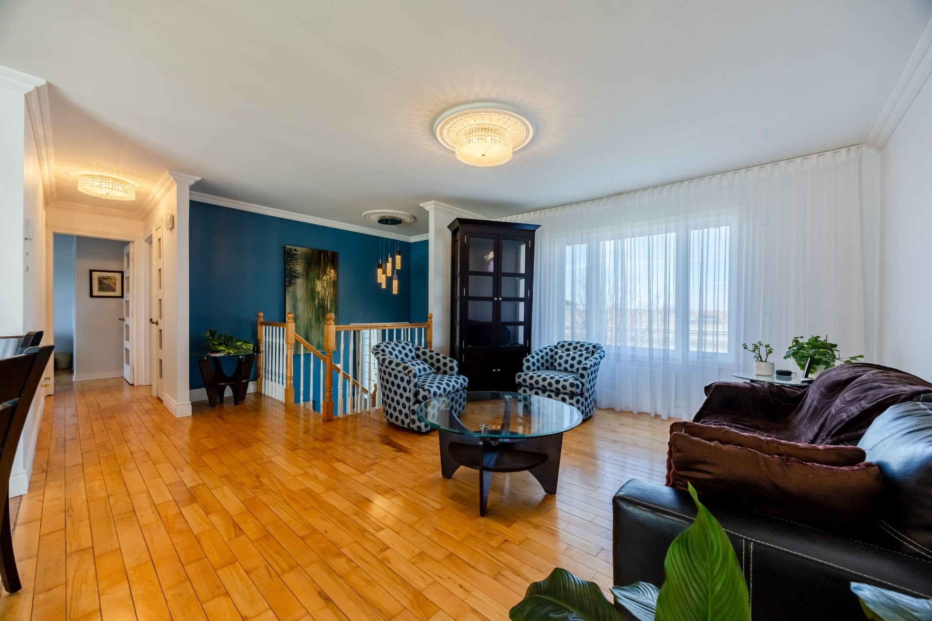 









5615


Av. Raoul

,
Longueuil (Saint-Hubert),




QC
J3Y7P2

