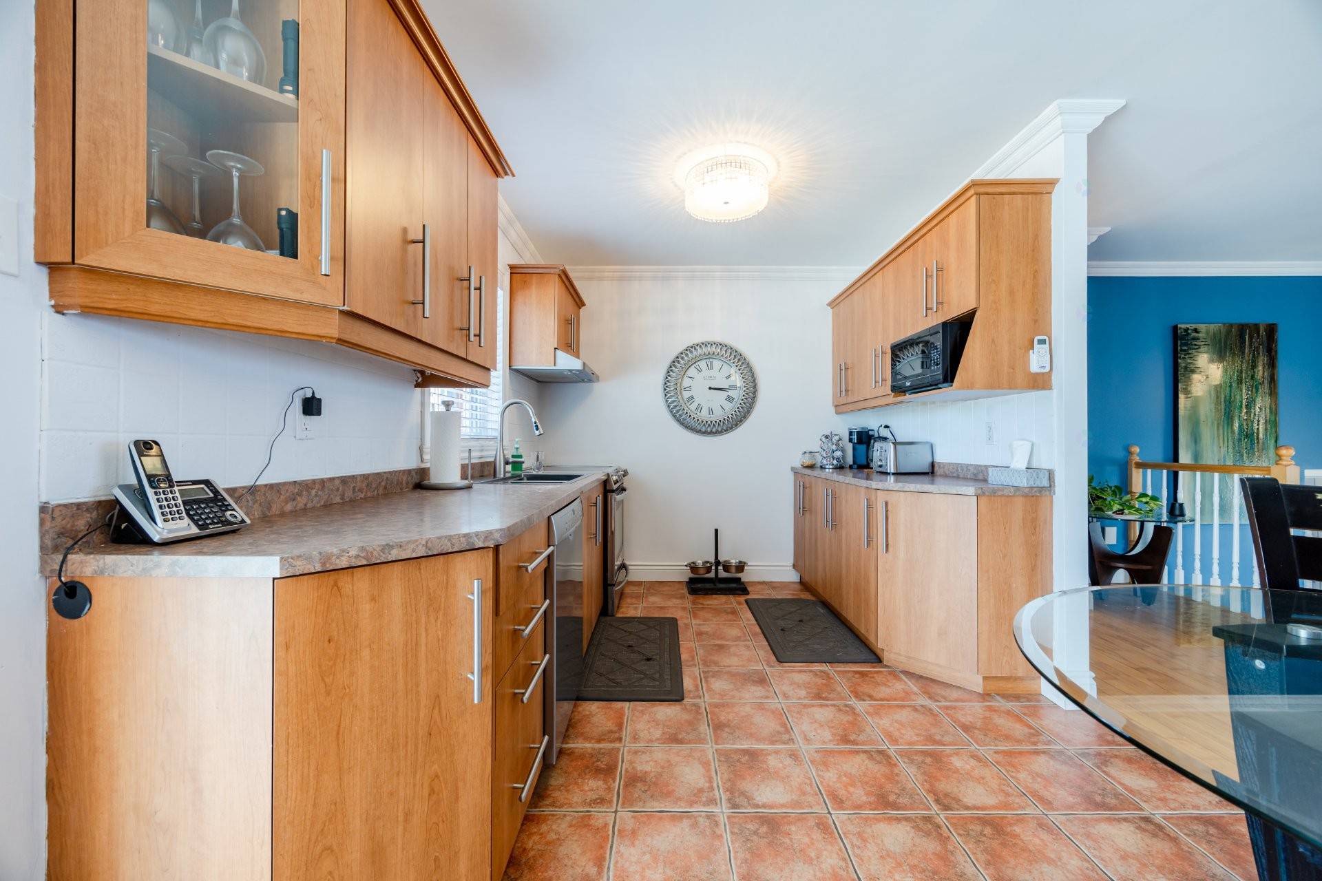 









5615


Av. Raoul

,
Longueuil (Saint-Hubert),




QC
J3Y7P2

