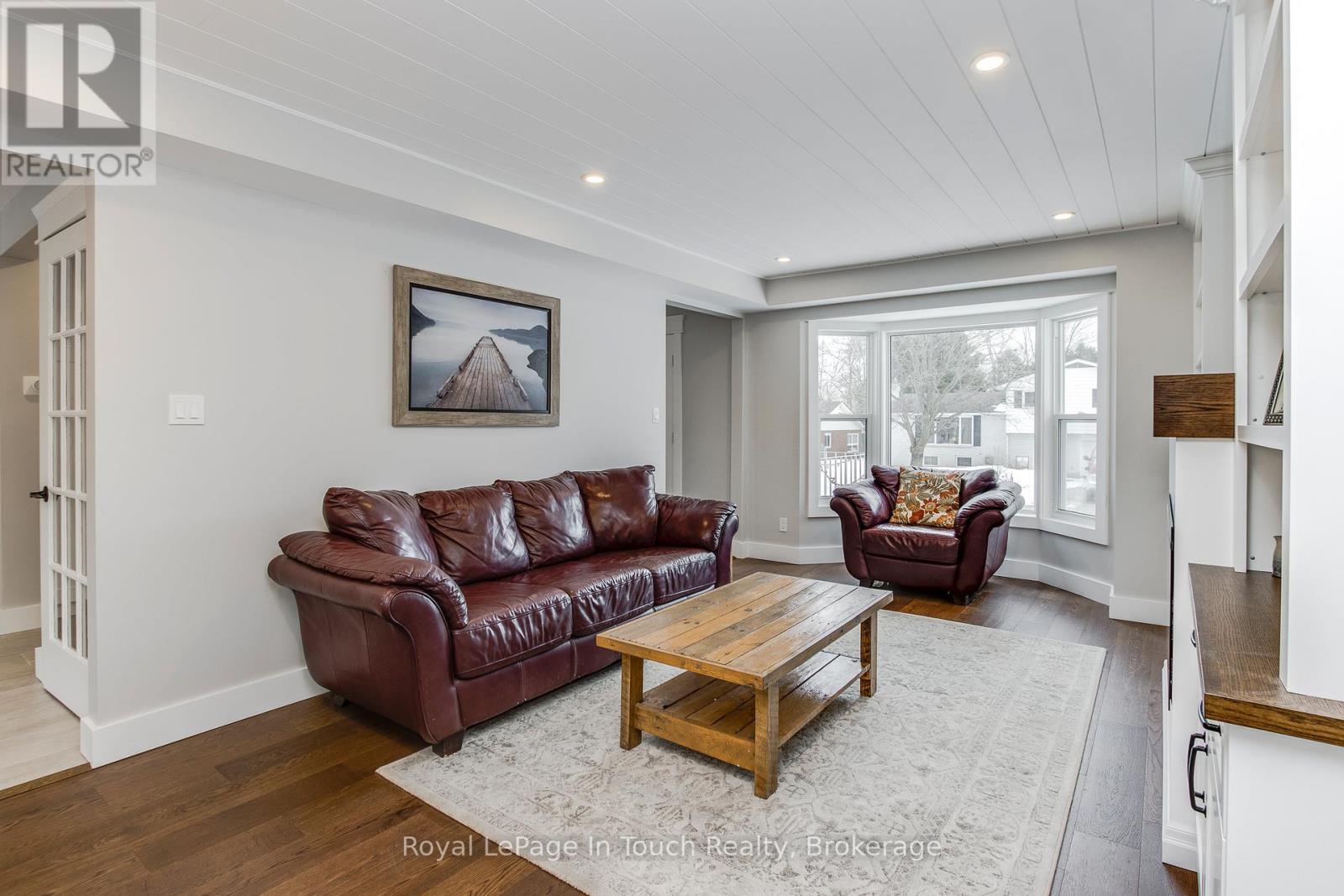 












1130 MARCELLUS DRIVE

,
Midland,




Ontario
L4R5J1


