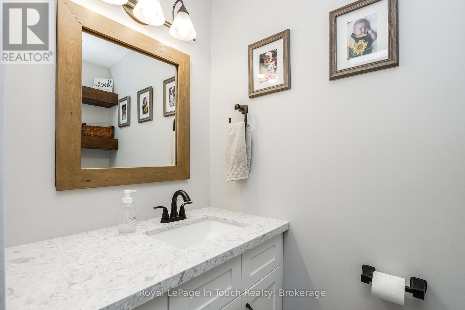 












1130 MARCELLUS DRIVE

,
Midland,




Ontario
L4R5J1

