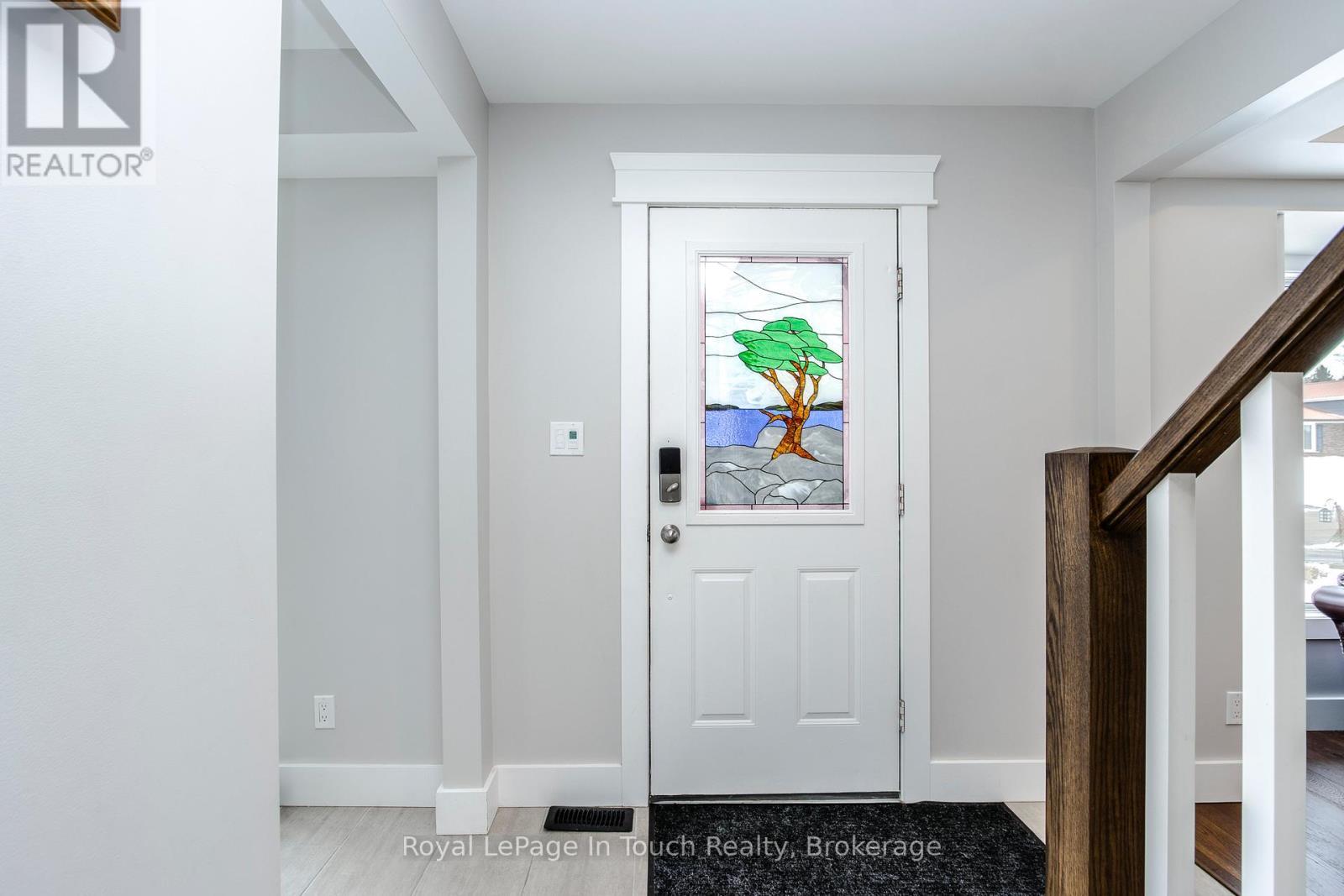 












1130 MARCELLUS DRIVE

,
Midland,




Ontario
L4R5J1

