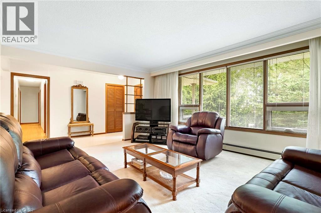 












4620 SIDEROAD 20 N Road

,
Puslinch,




Ontario
N1H6J3

