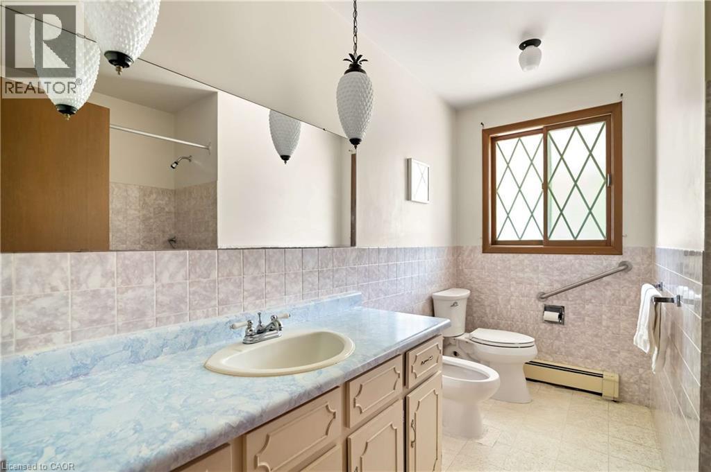 












4620 SIDEROAD 20 N Road

,
Puslinch,




Ontario
N1H6J3

