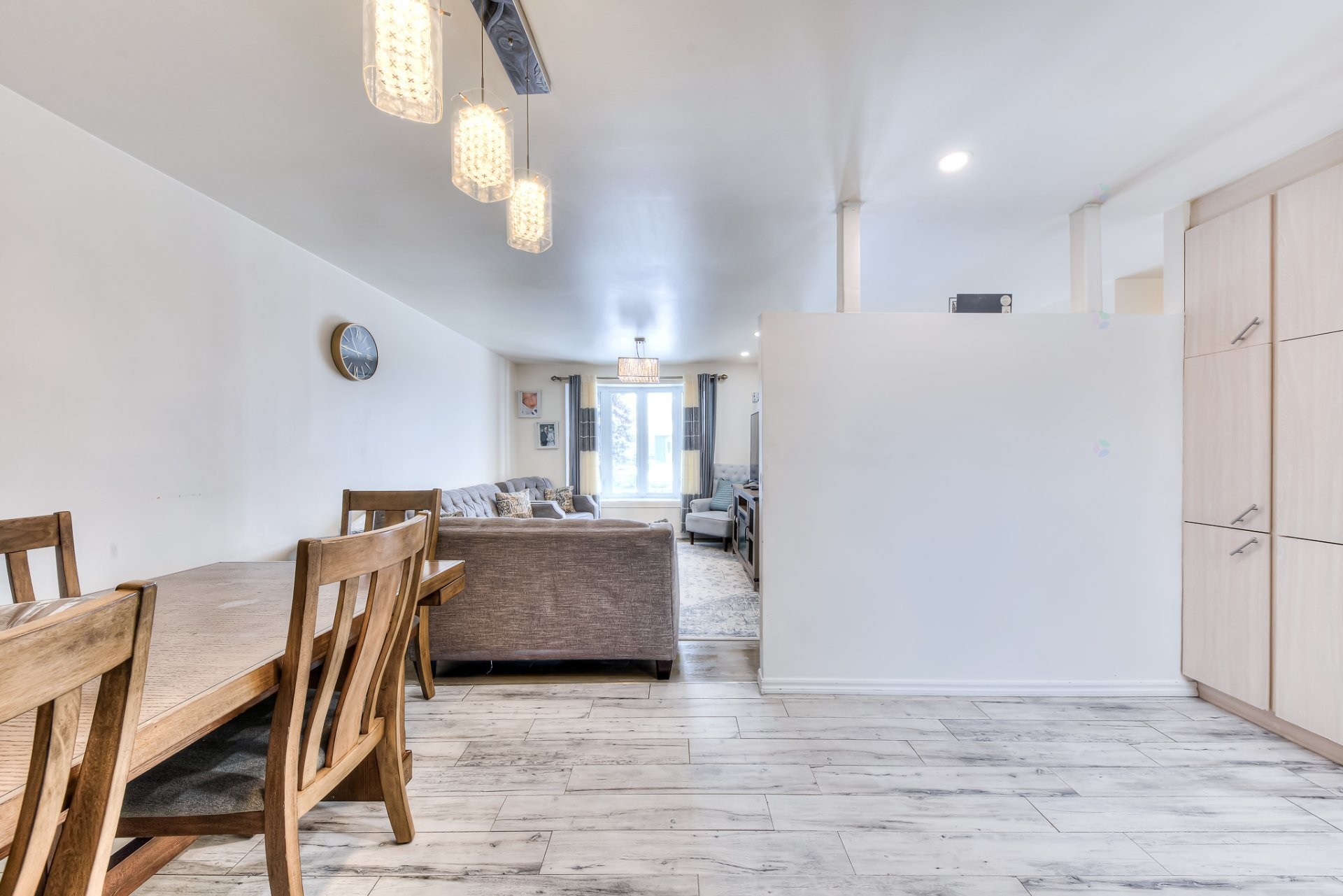 









3775


Rue Sullivan

,
Longueuil (Saint-Hubert),




QC
J3Y6L8

