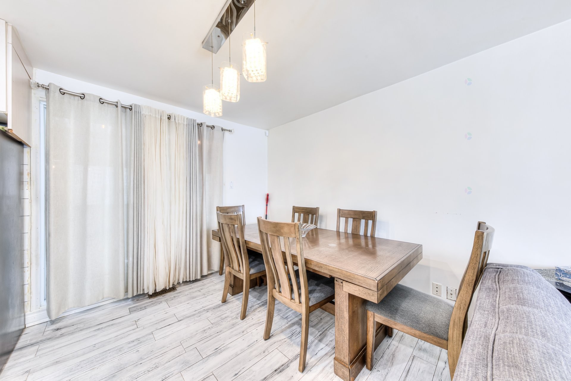 









3775


Rue Sullivan

,
Longueuil (Saint-Hubert),




QC
J3Y6L8

