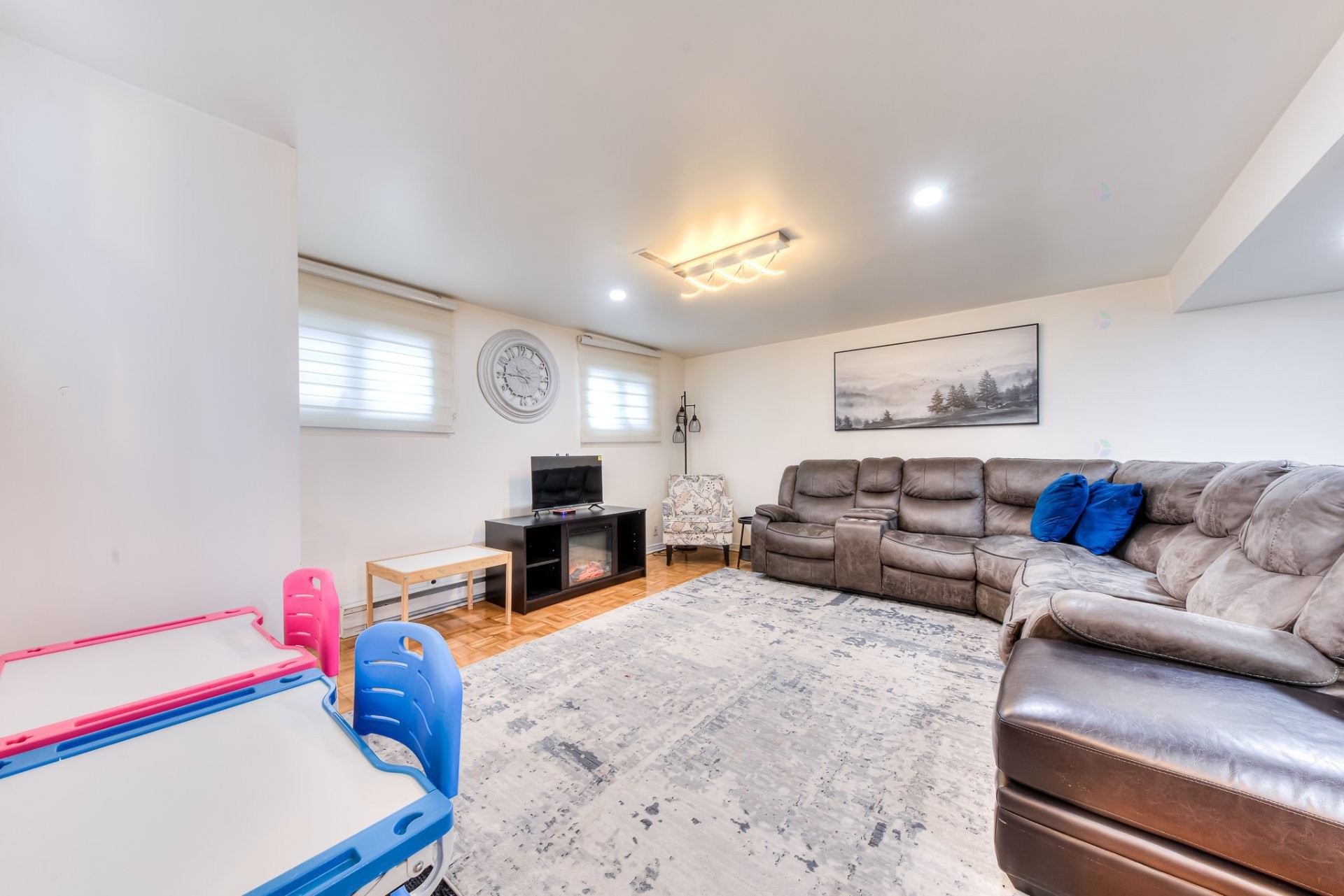 









3775


Rue Sullivan

,
Longueuil (Saint-Hubert),




QC
J3Y6L8

