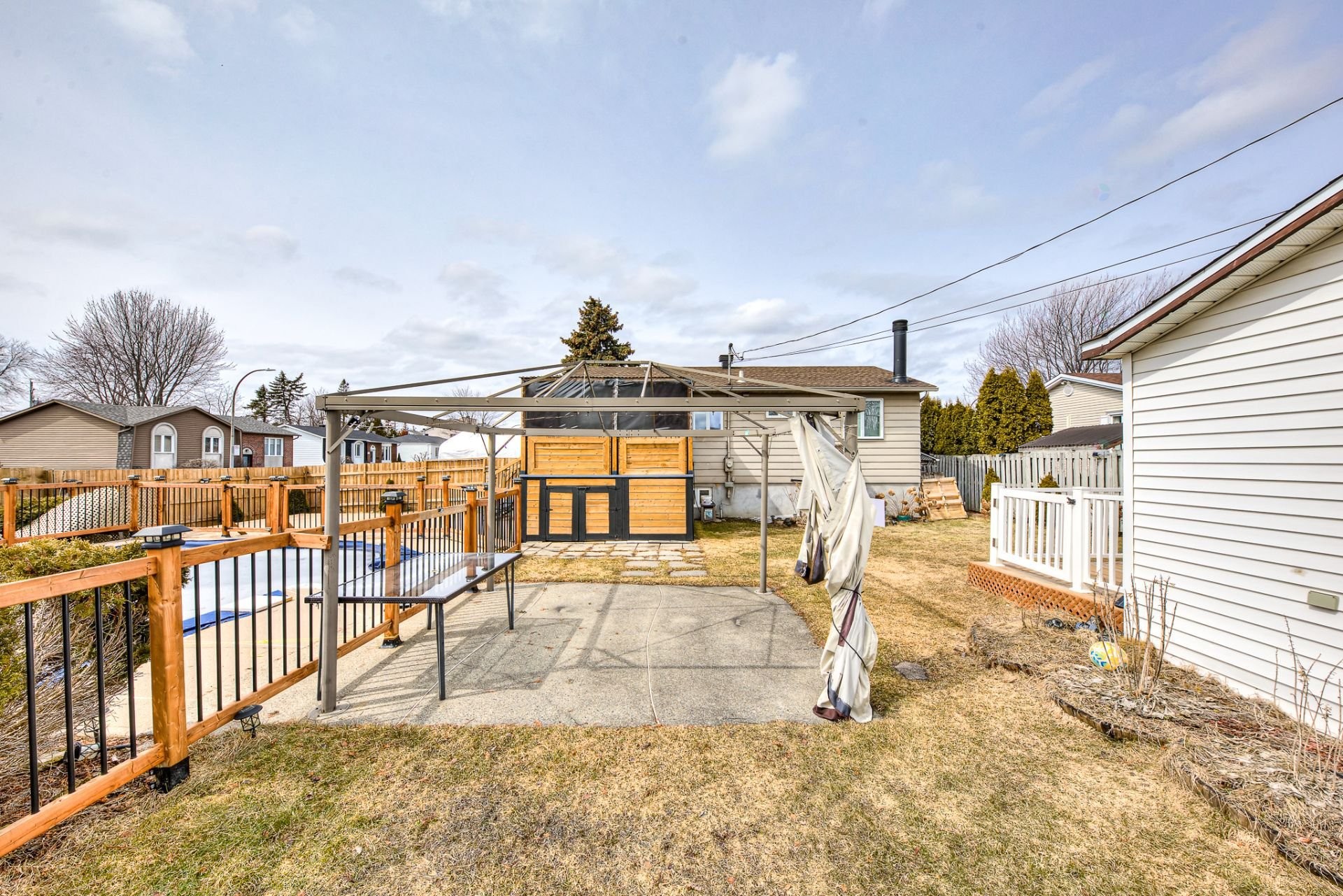 









3775


Rue Sullivan

,
Longueuil (Saint-Hubert),




QC
J3Y6L8

