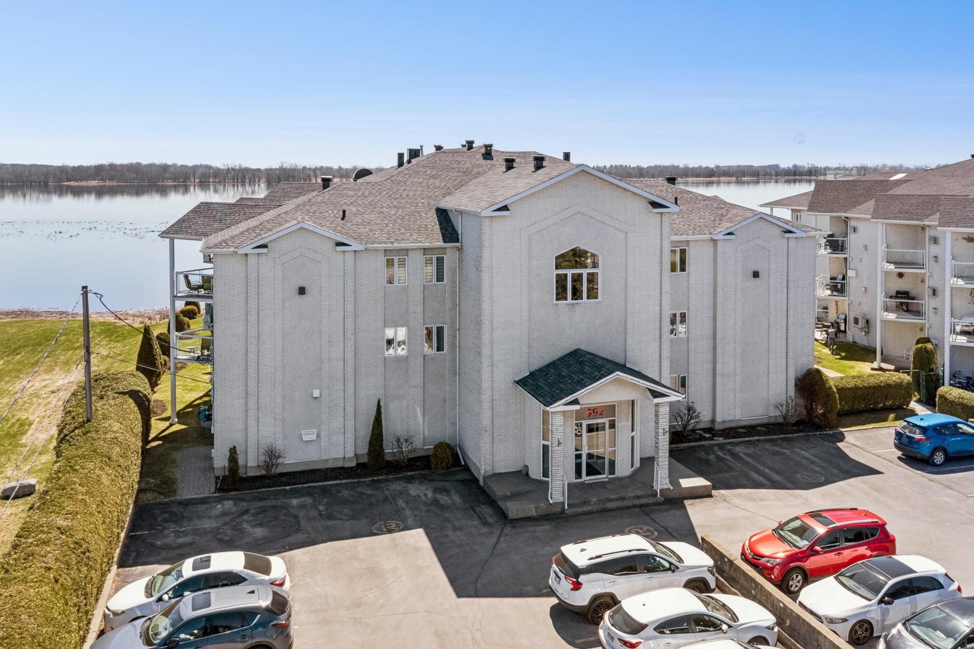 









992


Rue Notre-Dame

, 103,
Repentigny (Repentigny),




QC
J5Y3Y6

