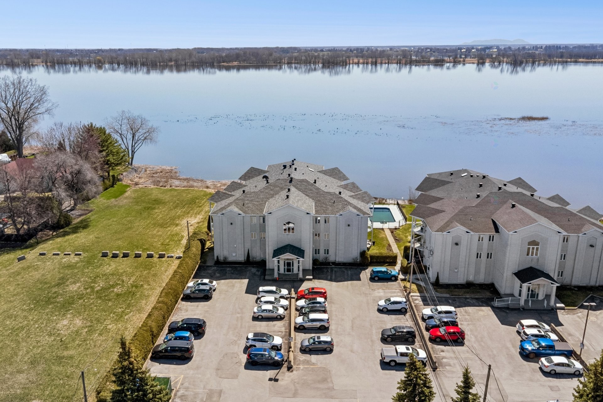 









992


Rue Notre-Dame

, 103,
Repentigny (Repentigny),




QC
J5Y3Y6

