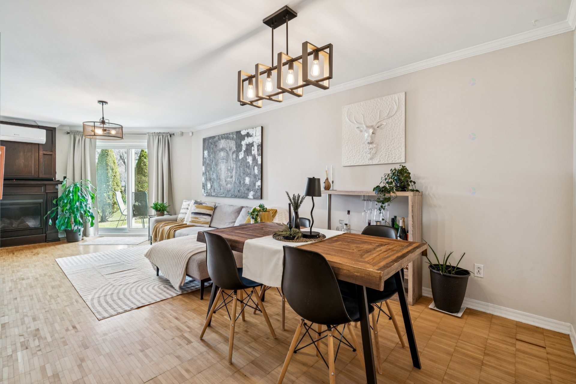 









992


Rue Notre-Dame

, 103,
Repentigny (Repentigny),




QC
J5Y3Y6

