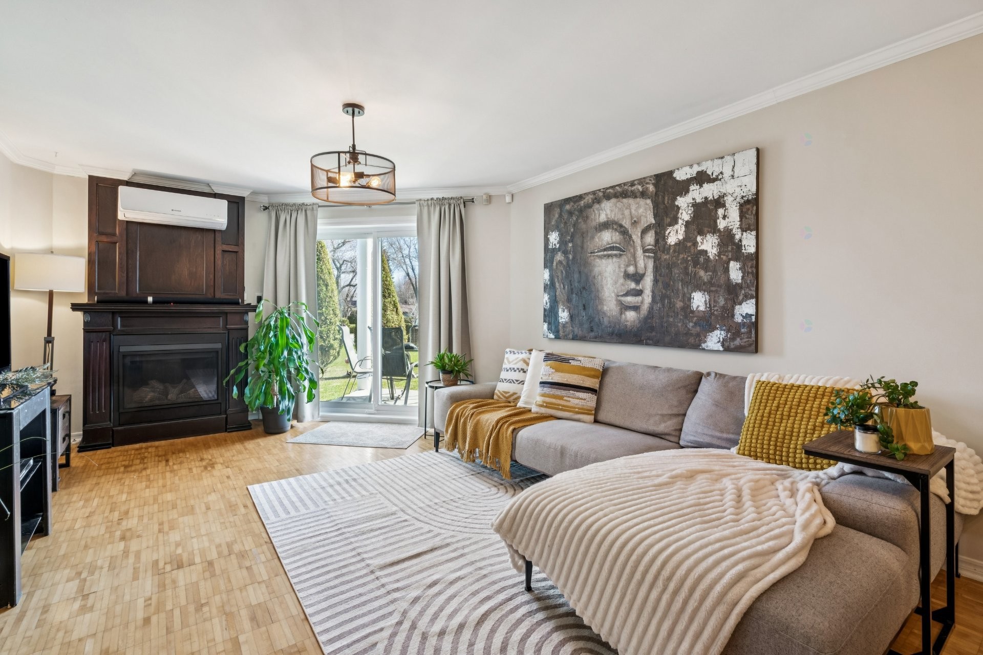 









992


Rue Notre-Dame

, 103,
Repentigny (Repentigny),




QC
J5Y3Y6

