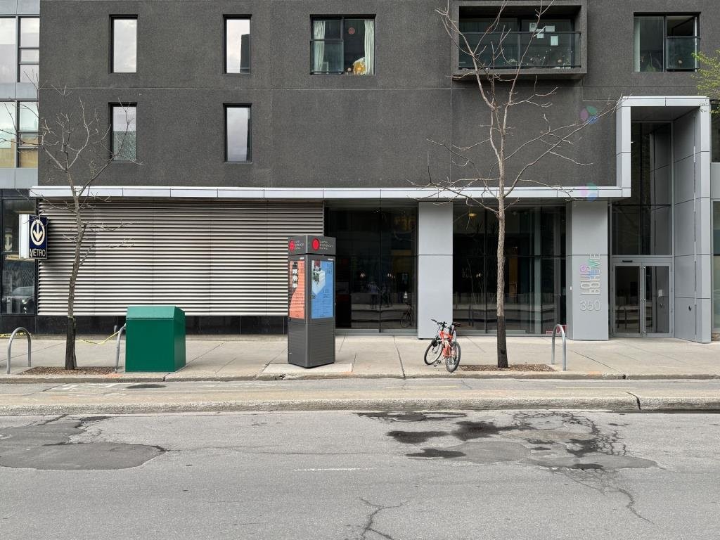 









350


Boul. De Maisonneuve O.

, 1702,
Montréal (Ville-Marie),




QC
H3A0B4

