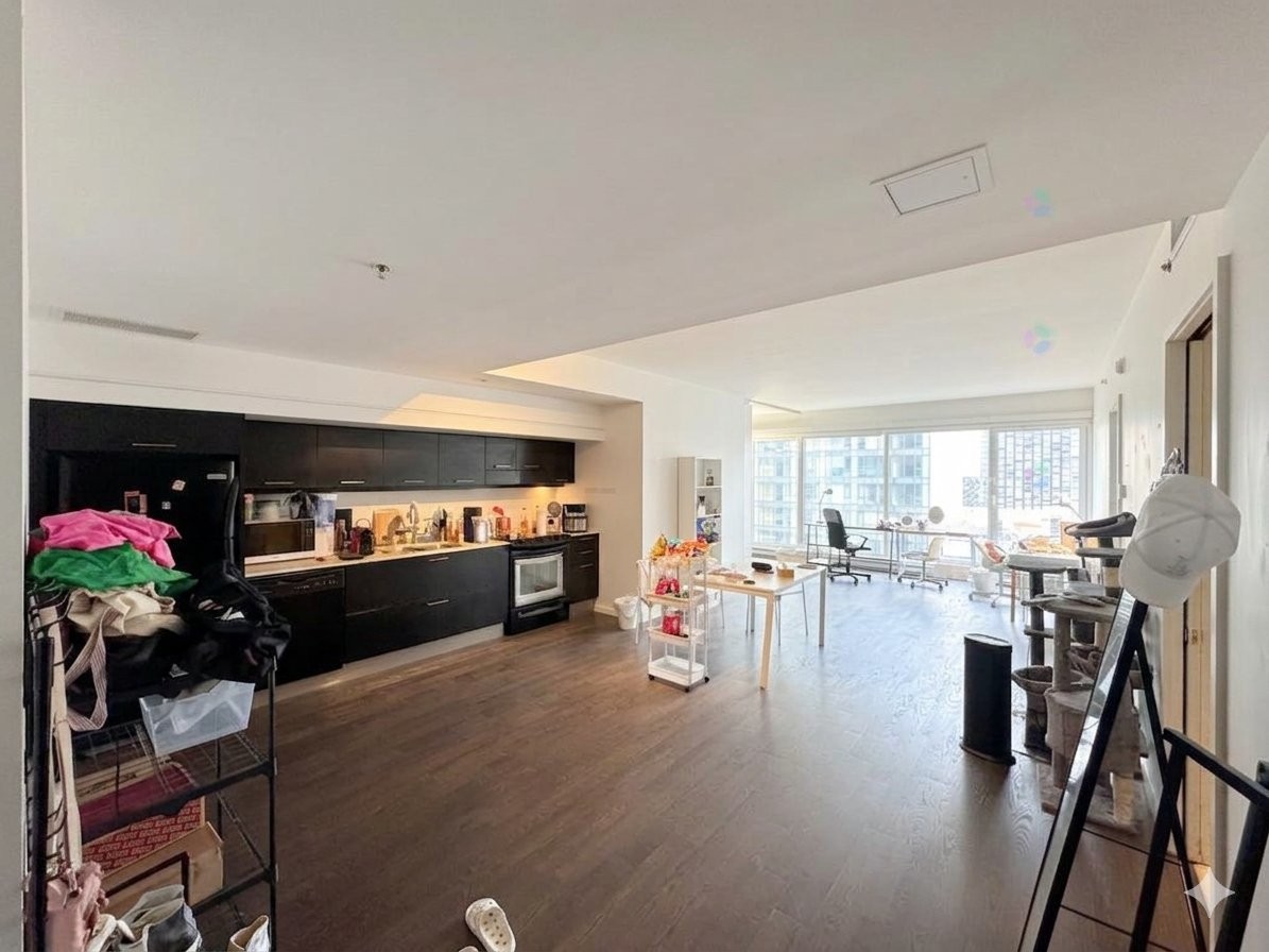 









350


Boul. De Maisonneuve O.

, 1702,
Montréal (Ville-Marie),




QC
H3A0B4

