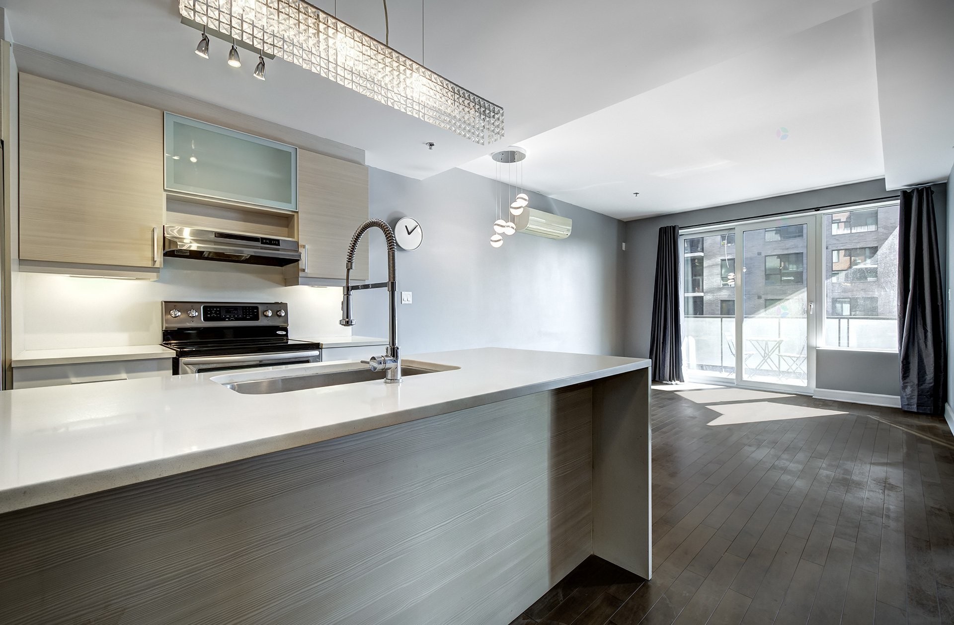 









1800


Boul. Angrignon

, 307,
Montréal (LaSalle),




QC
H8N0B8

