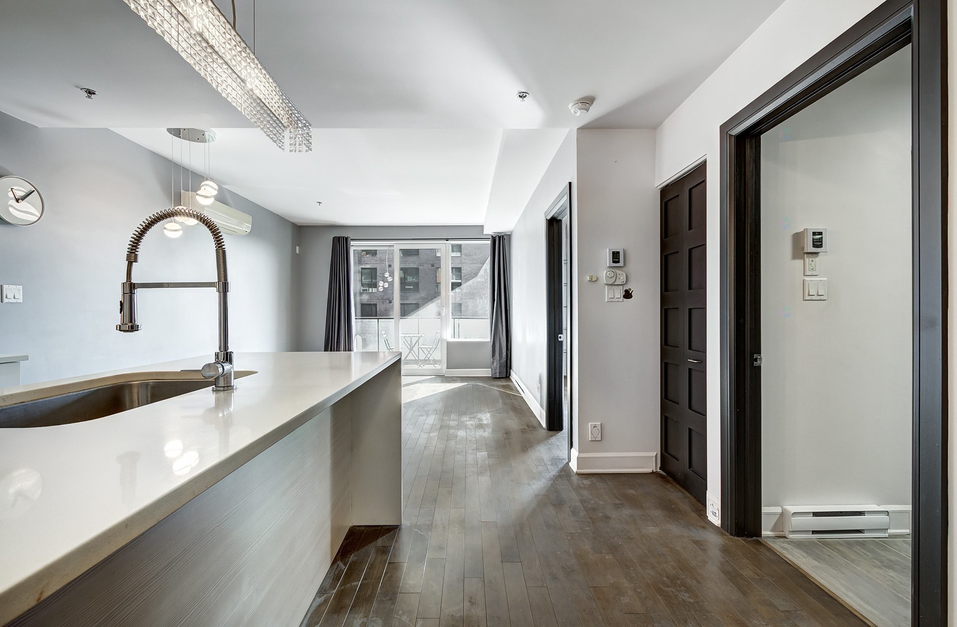 









1800


Boul. Angrignon

, 307,
Montréal (LaSalle),




QC
H8N0B8

