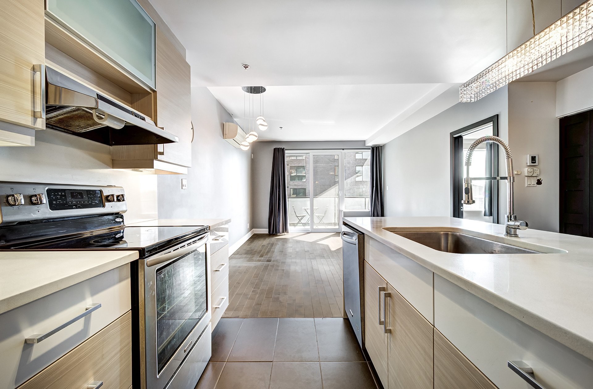 









1800


Boul. Angrignon

, 307,
Montréal (LaSalle),




QC
H8N0B8

