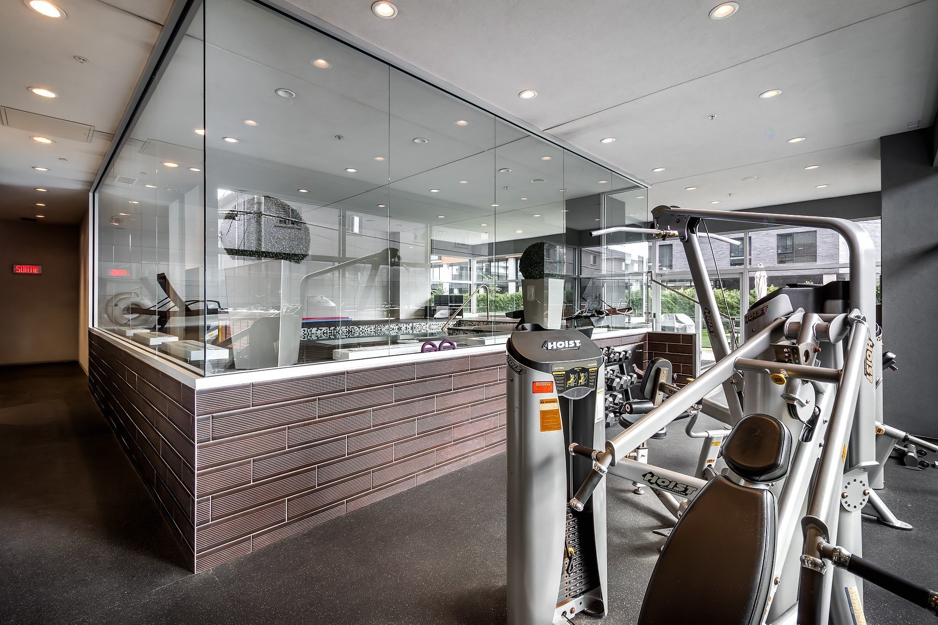 









1800


Boul. Angrignon

, 307,
Montréal (LaSalle),




QC
H8N0B8

